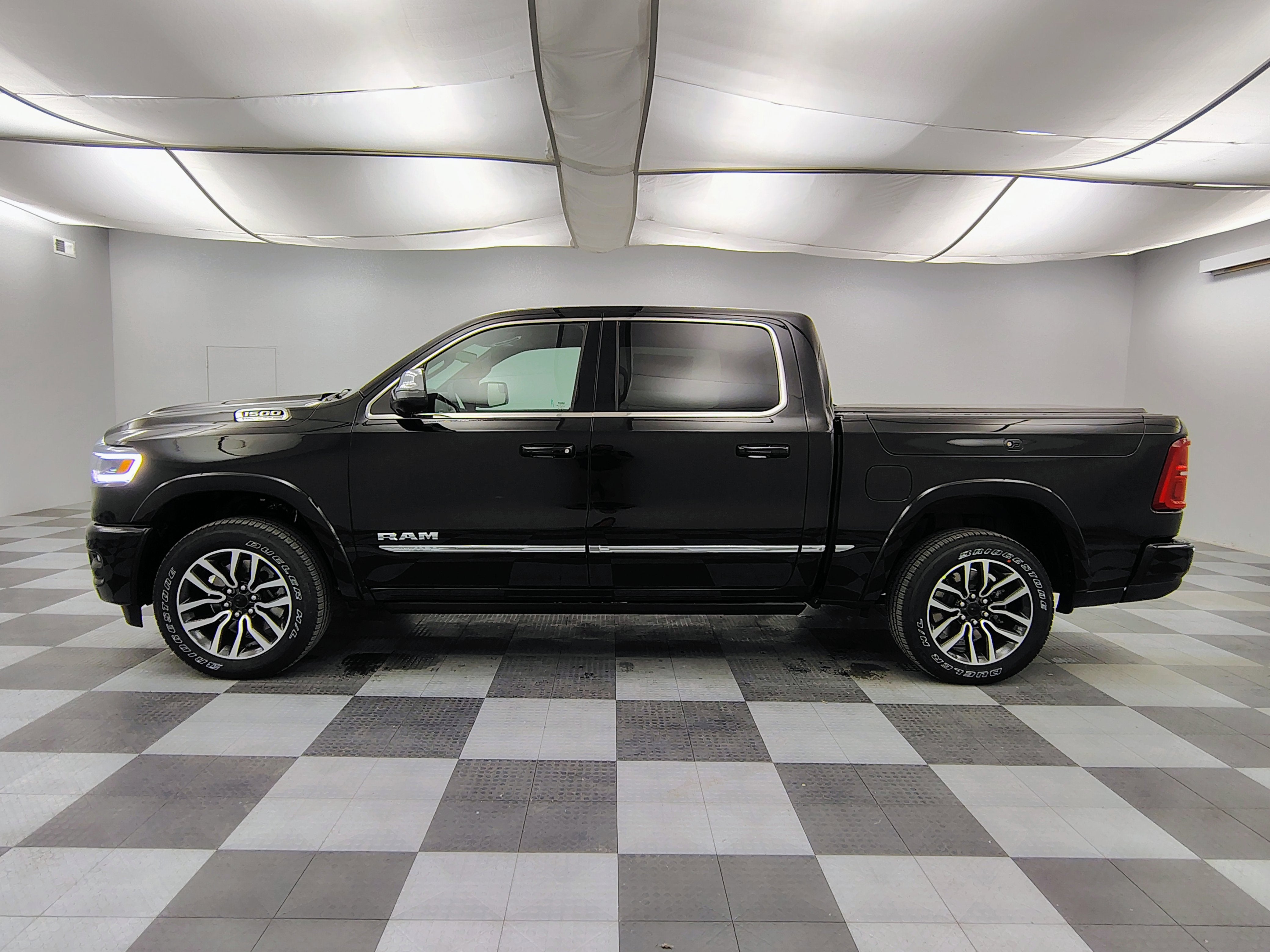2026 RAM Ram 1500 RAM 1500 LIMITED CREW CAB 4X4 5'7' BOX