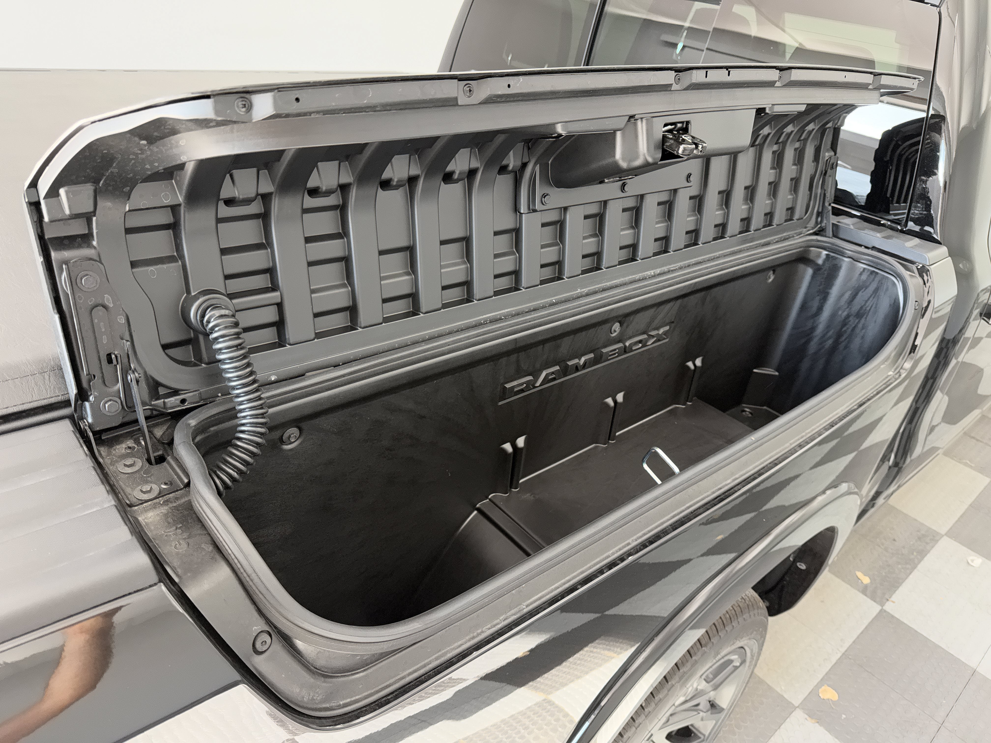 2027 RAM 1500 Limited