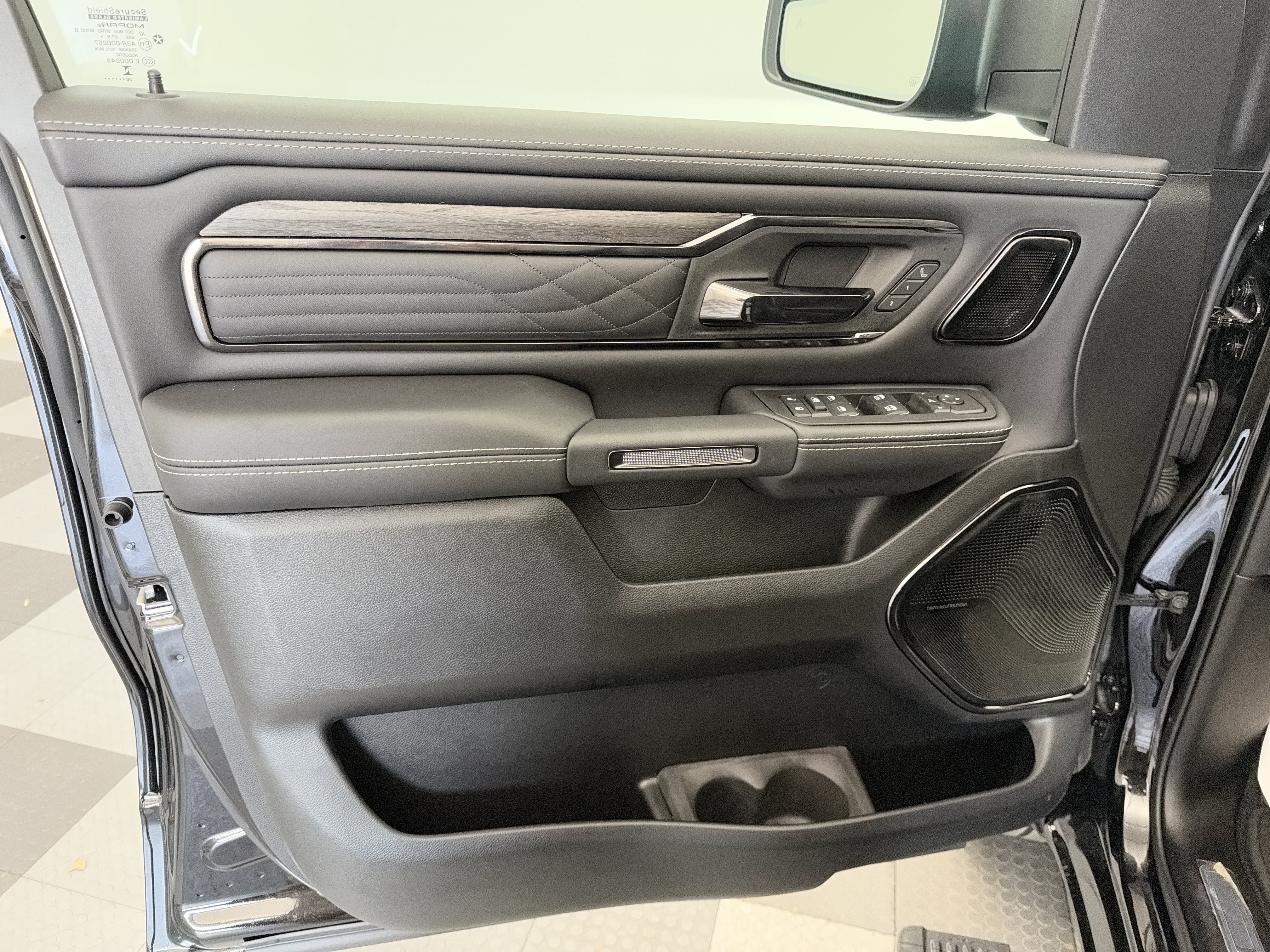 2027 RAM 1500 Limited