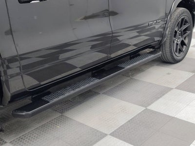 2020 RAM 1500 Laramie Crew Cab 4x4 5'7' Box