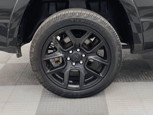 2020 RAM 1500 Laramie Crew Cab 4x4 5'7' Box