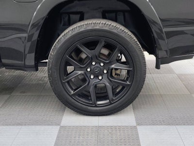 2020 RAM 1500 Laramie Crew Cab 4x4 5'7' Box