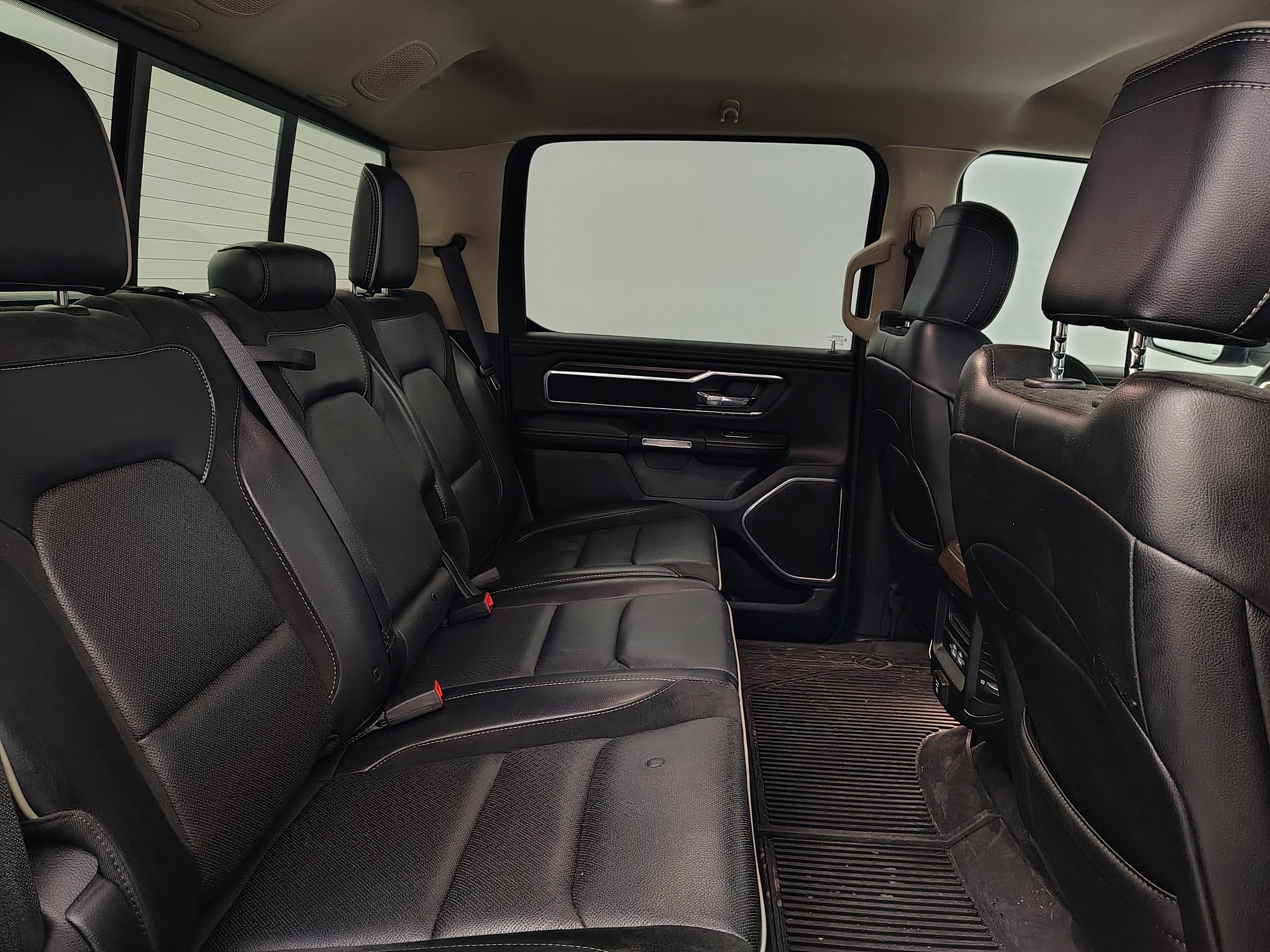 2021 RAM 1500 Laramie Crew Cab 4x4 5'7' Box