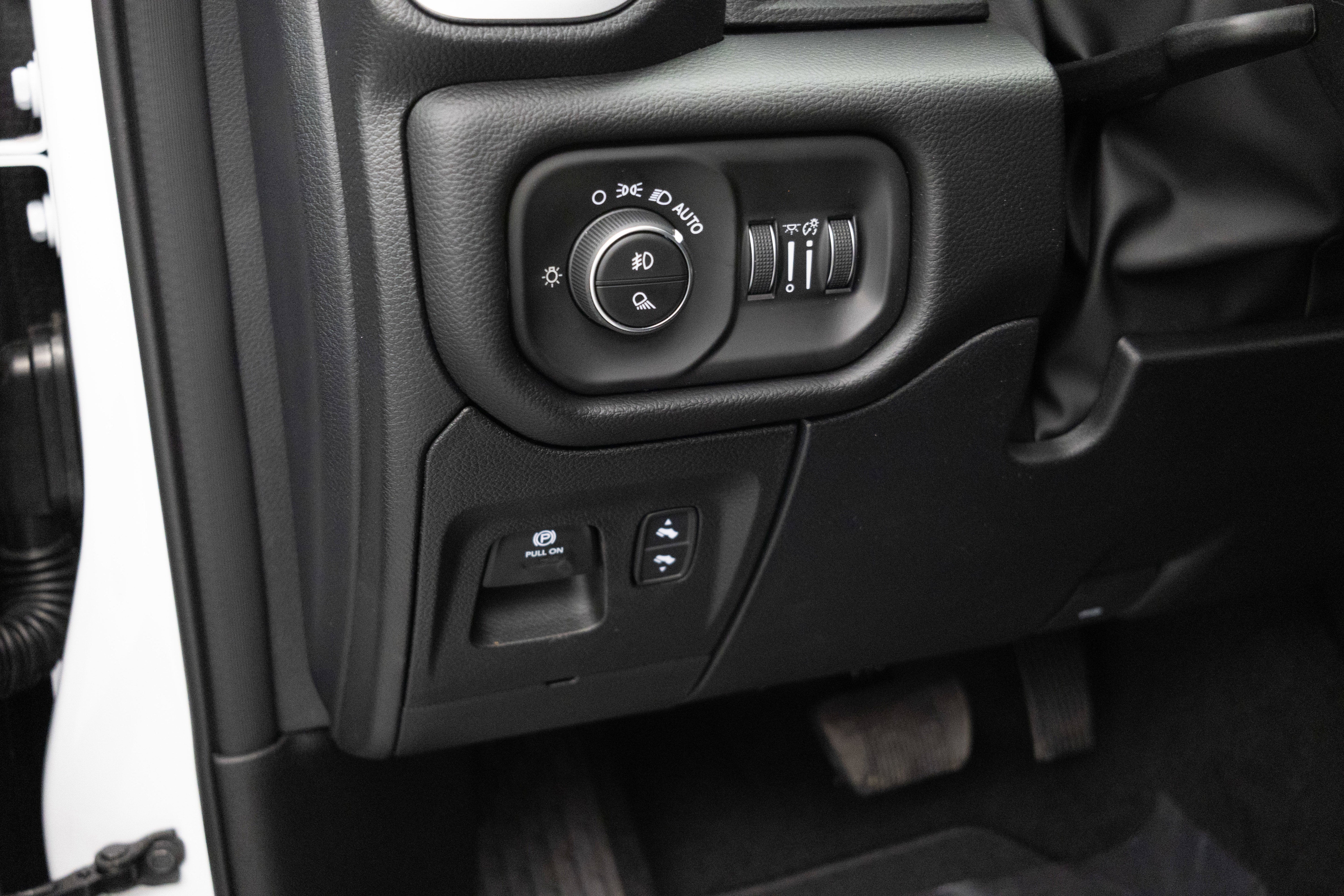 2026 RAM Ram 1500 RAM 1500 BIG HORN CREW CAB 4X4 6'4' BOX