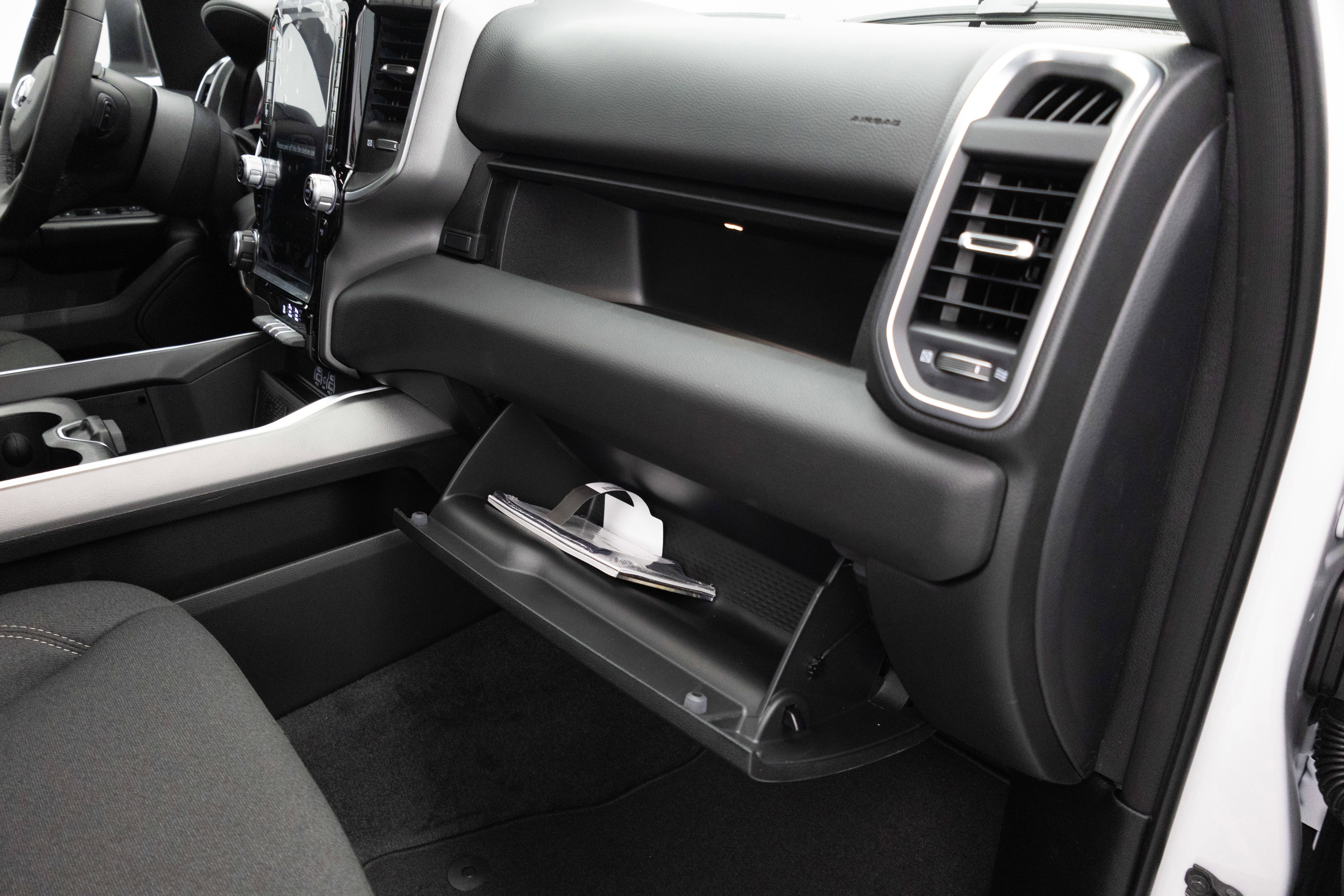 2026 RAM Ram 1500 RAM 1500 BIG HORN CREW CAB 4X4 6'4' BOX