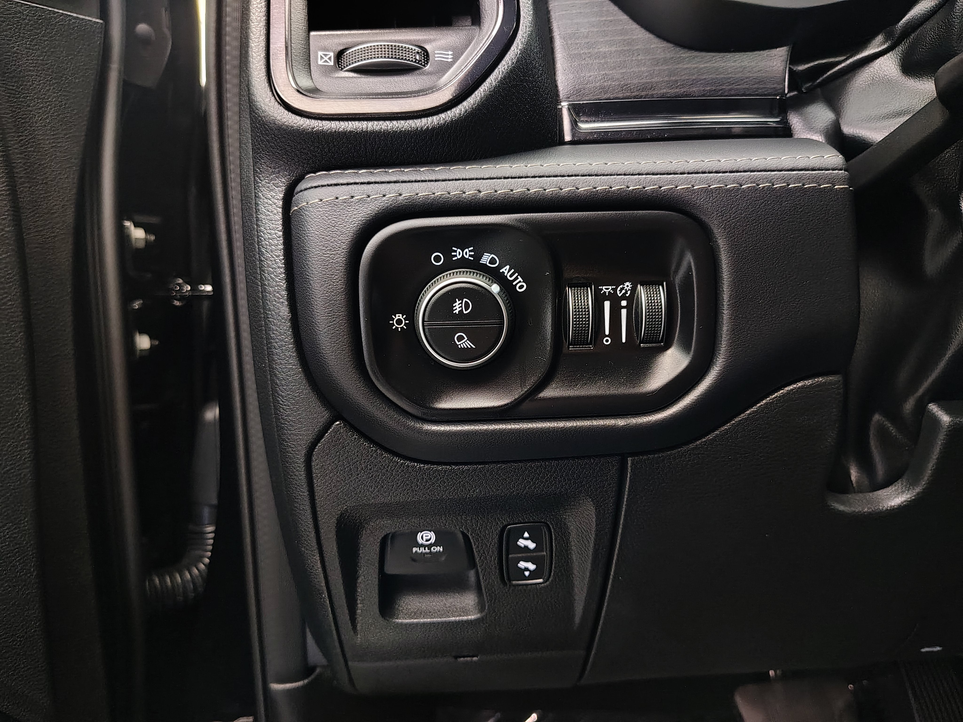 2024 RAM 1500 Limited