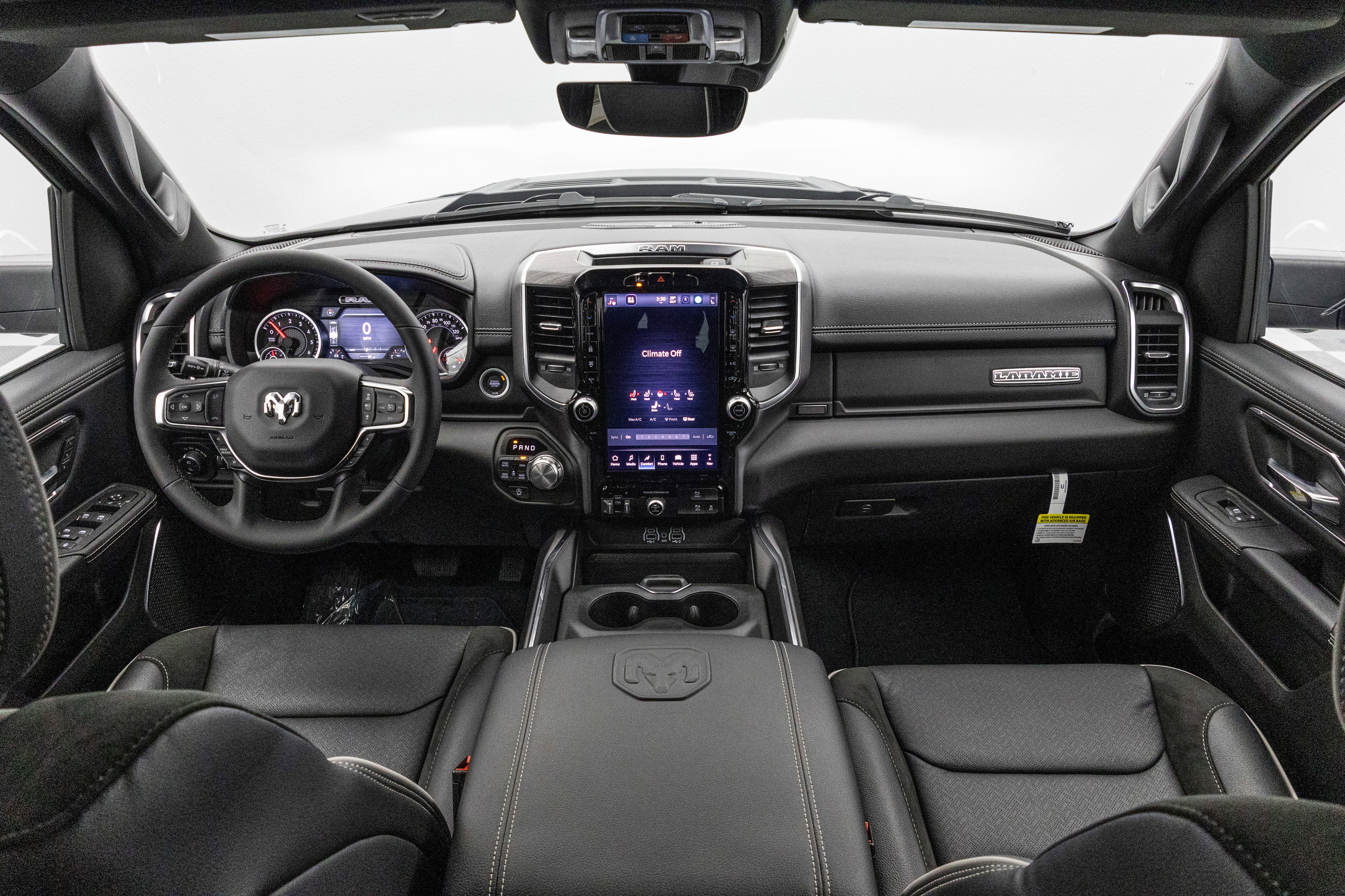 2026 RAM Ram 1500 RAM 1500 LARAMIE CREW CAB 4X4 6'4' BOX