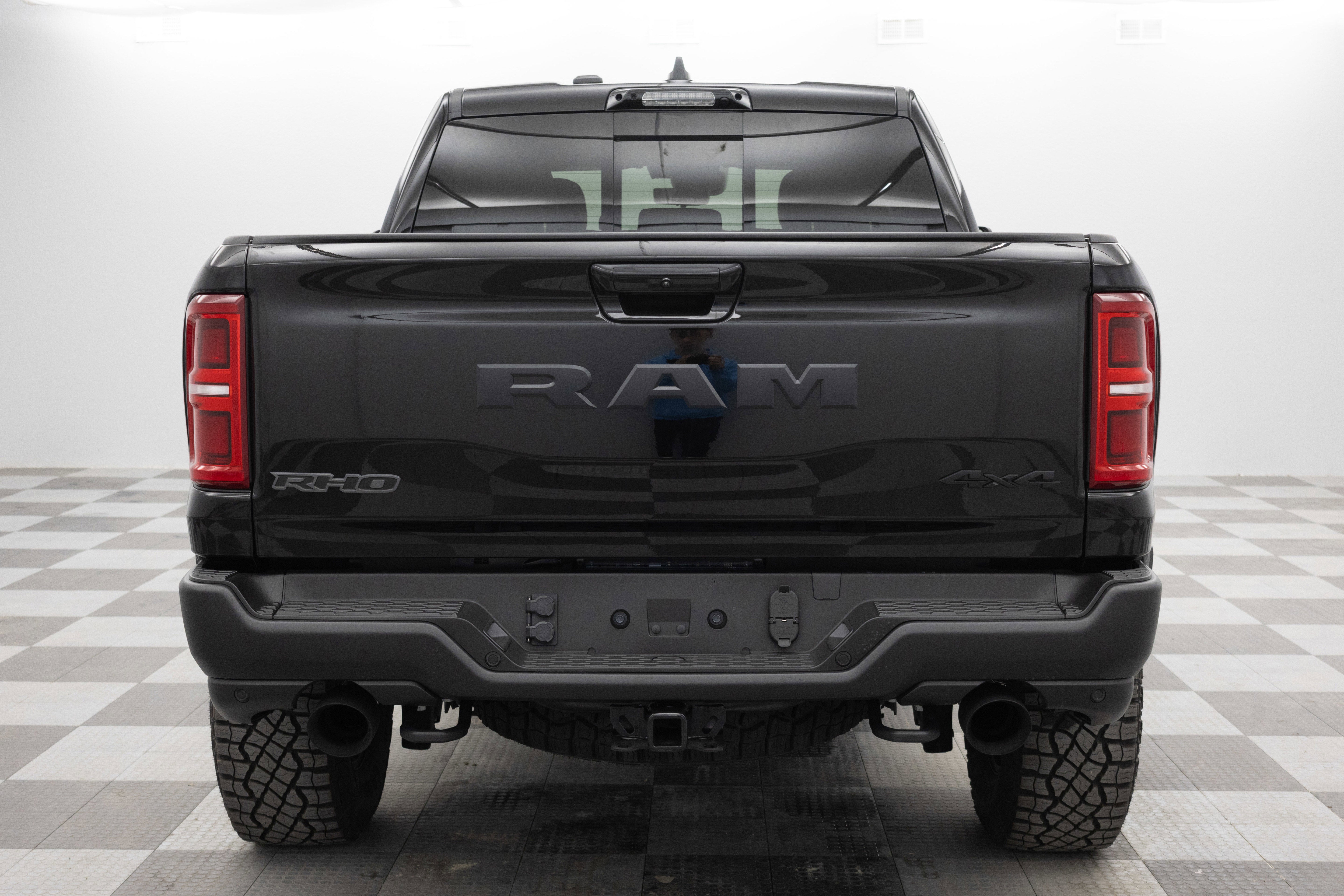 2026 RAM Ram 1500 RAM 1500 RHO CREW CAB 4X4 5'7' BOX
