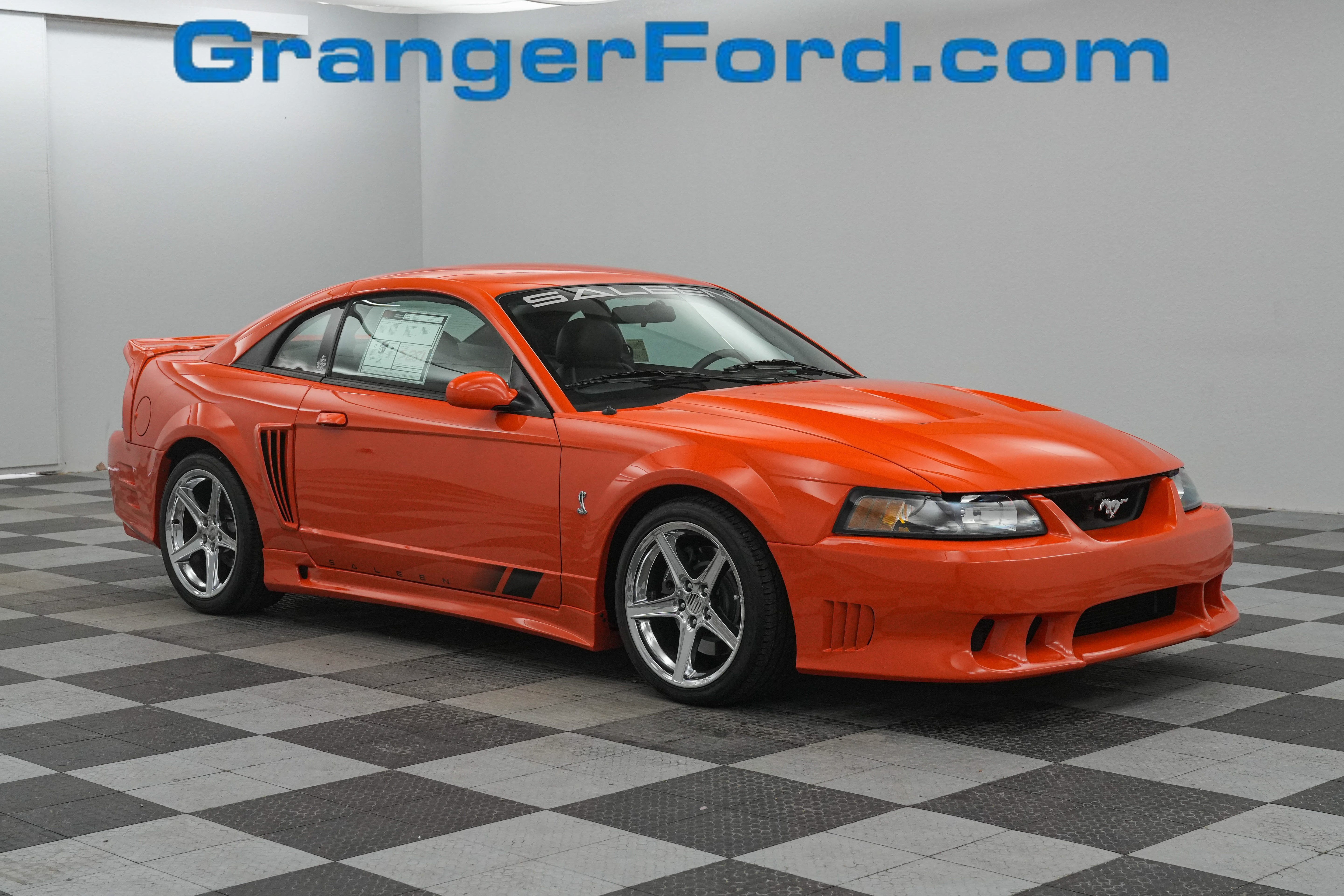 2004 Ford Mustang SVT Cobra