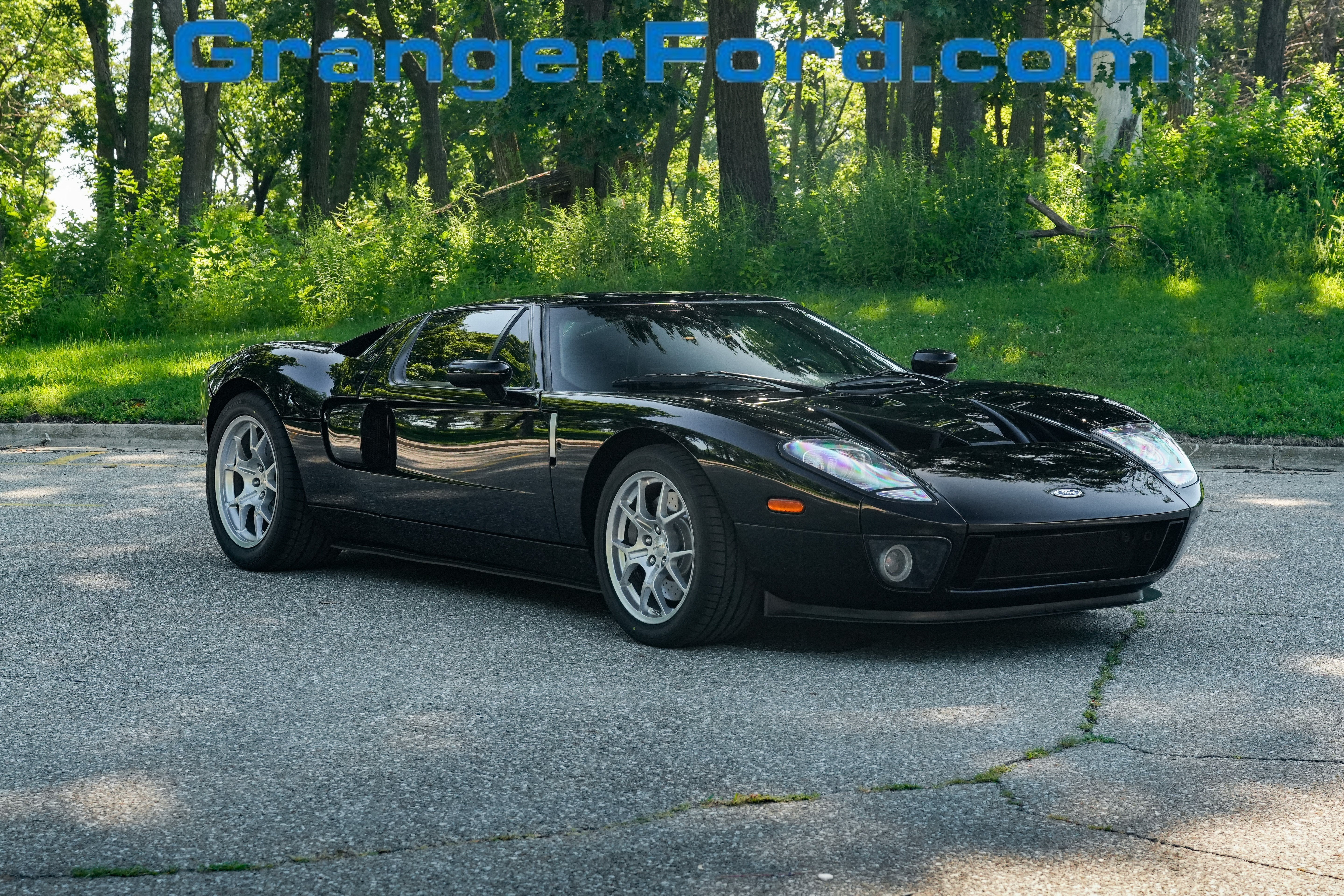 2005 Ford GT Base