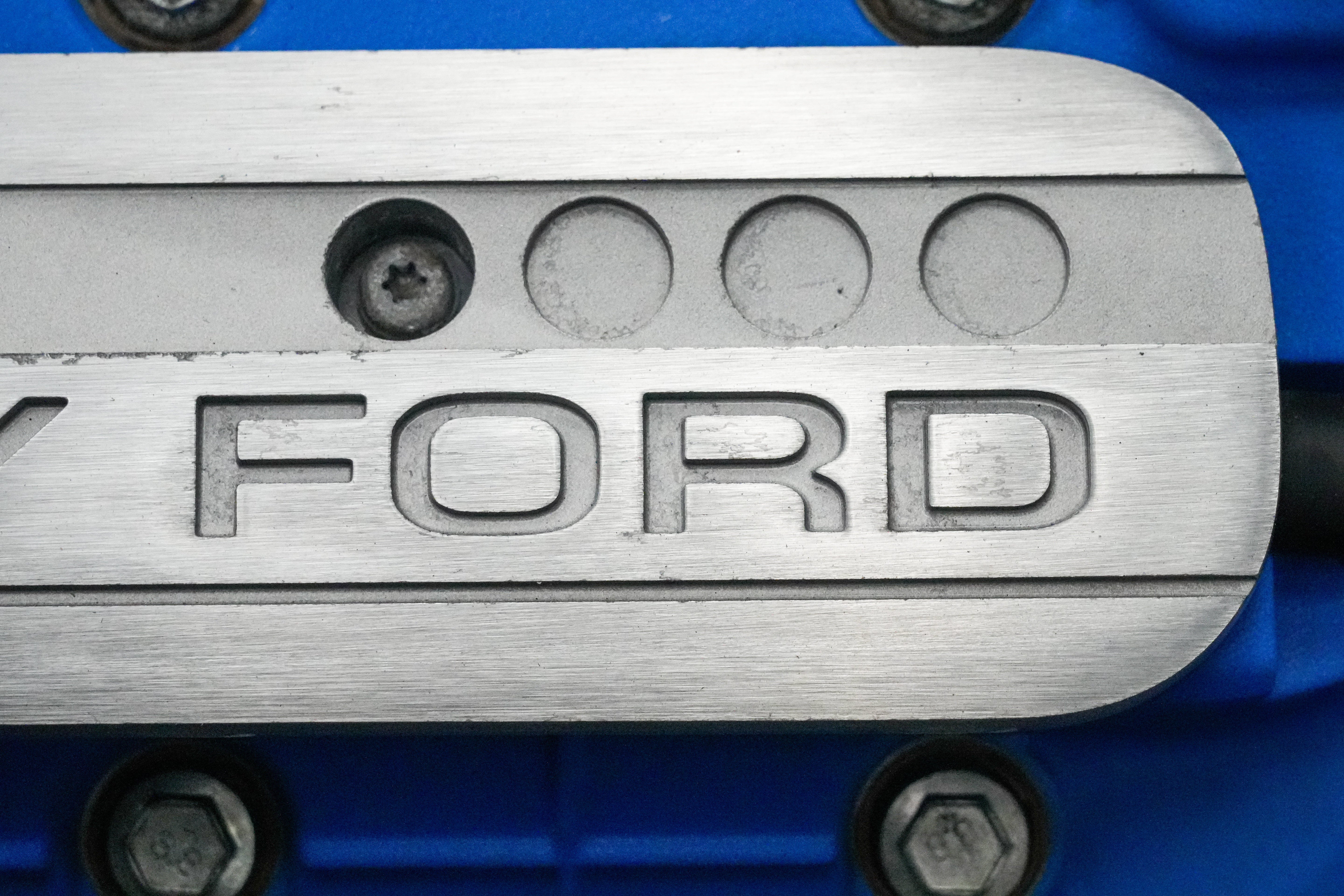 2005 Ford GT Base