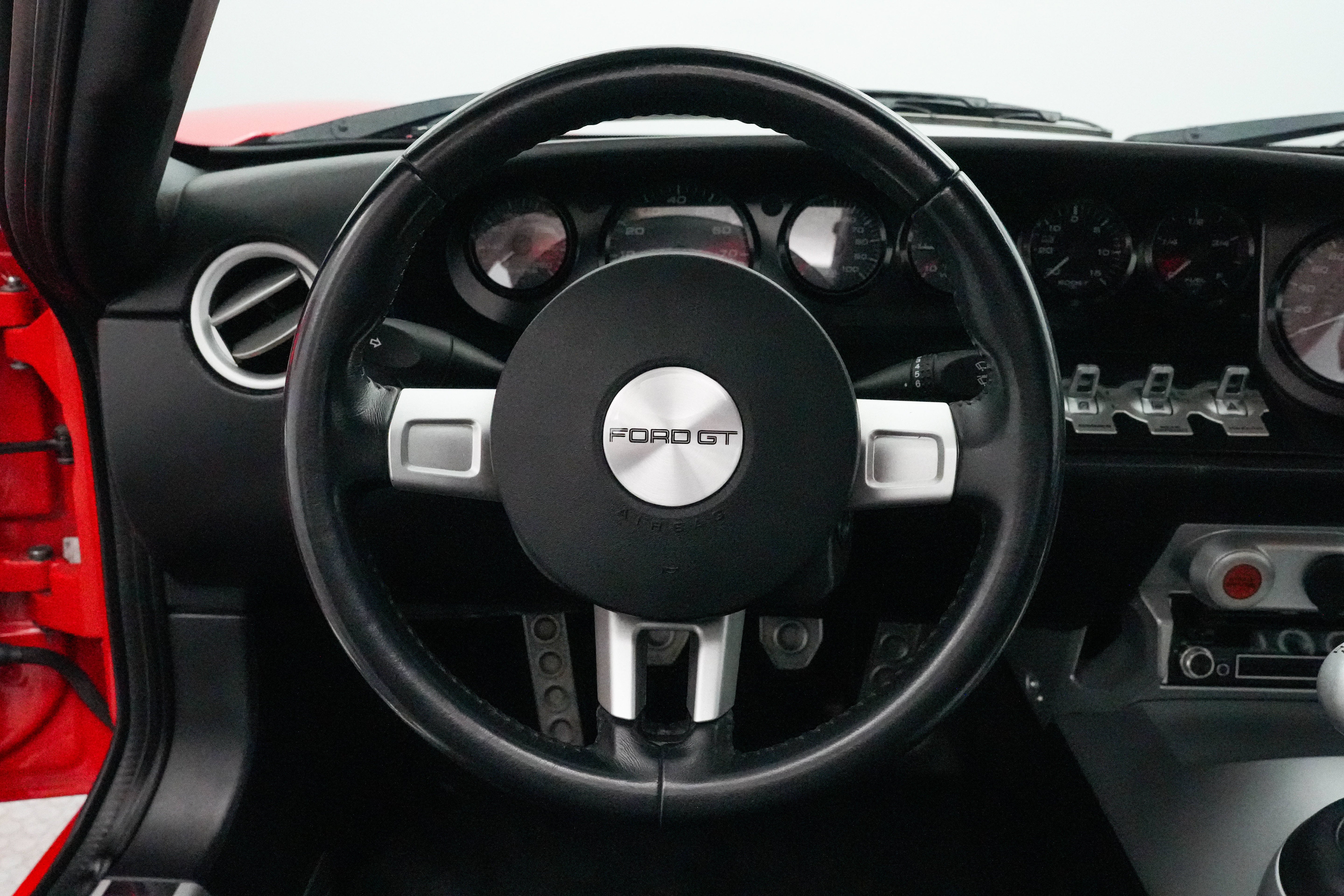 2005 Ford GT Base