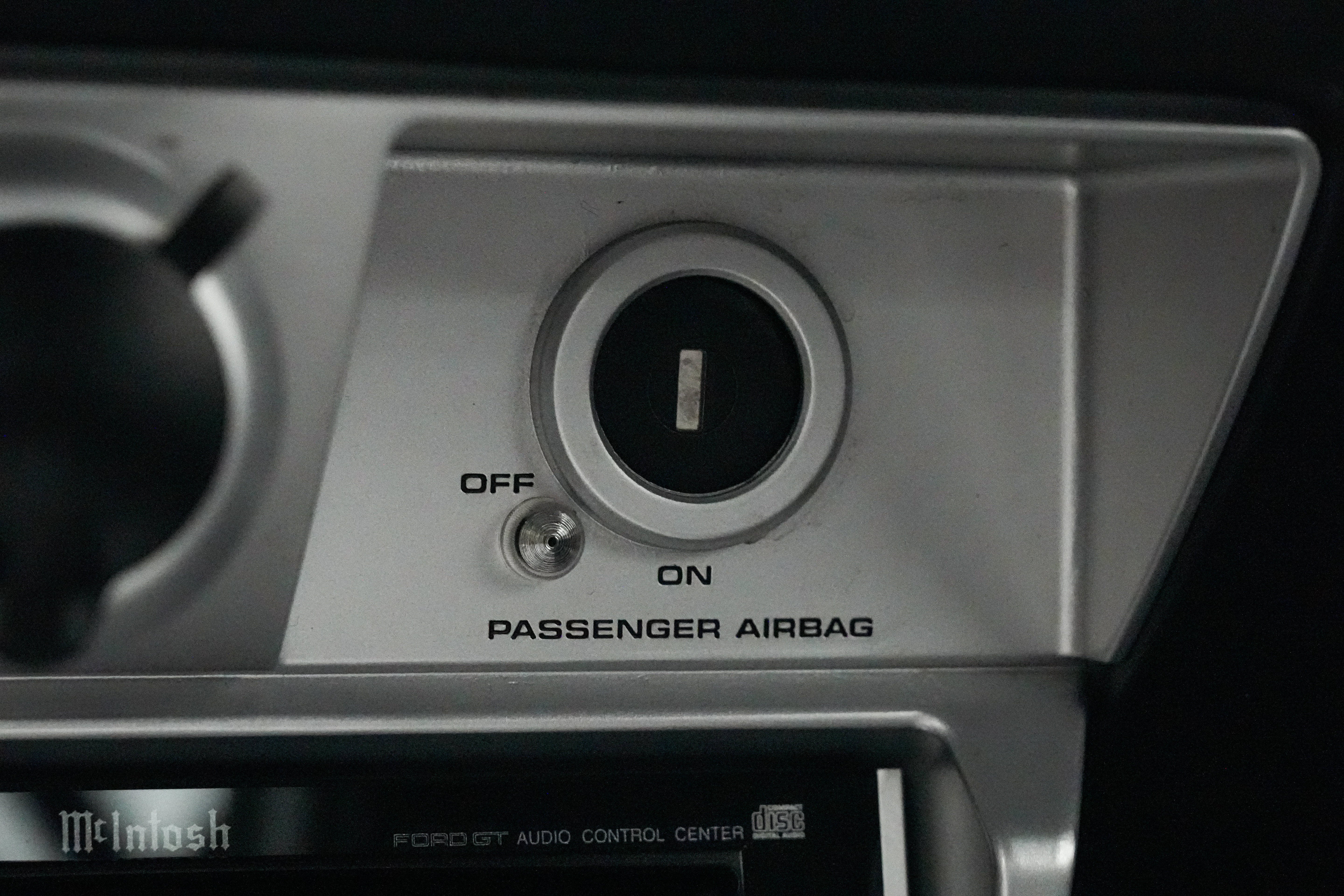 2005 Ford GT Base