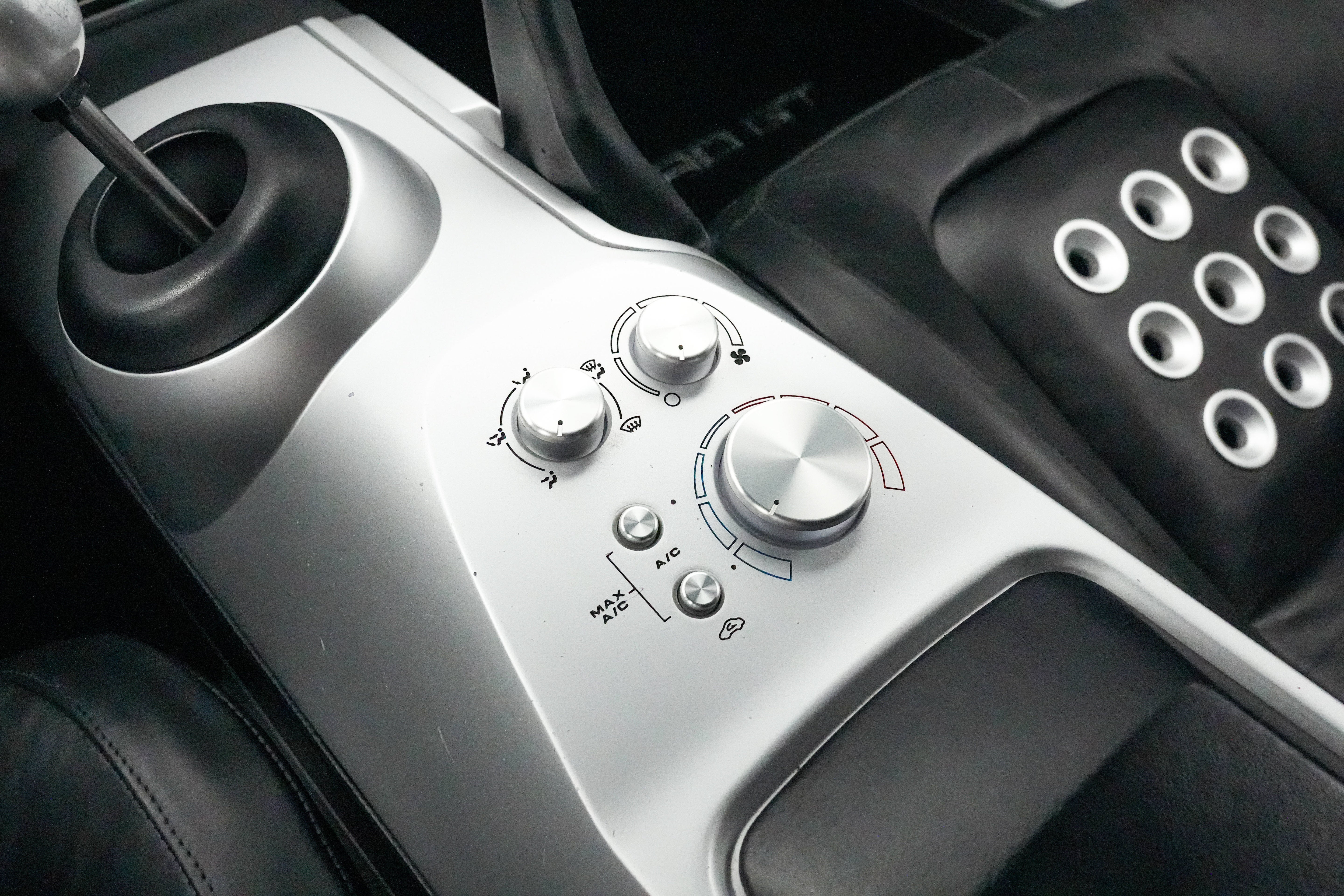 2005 Ford GT Base