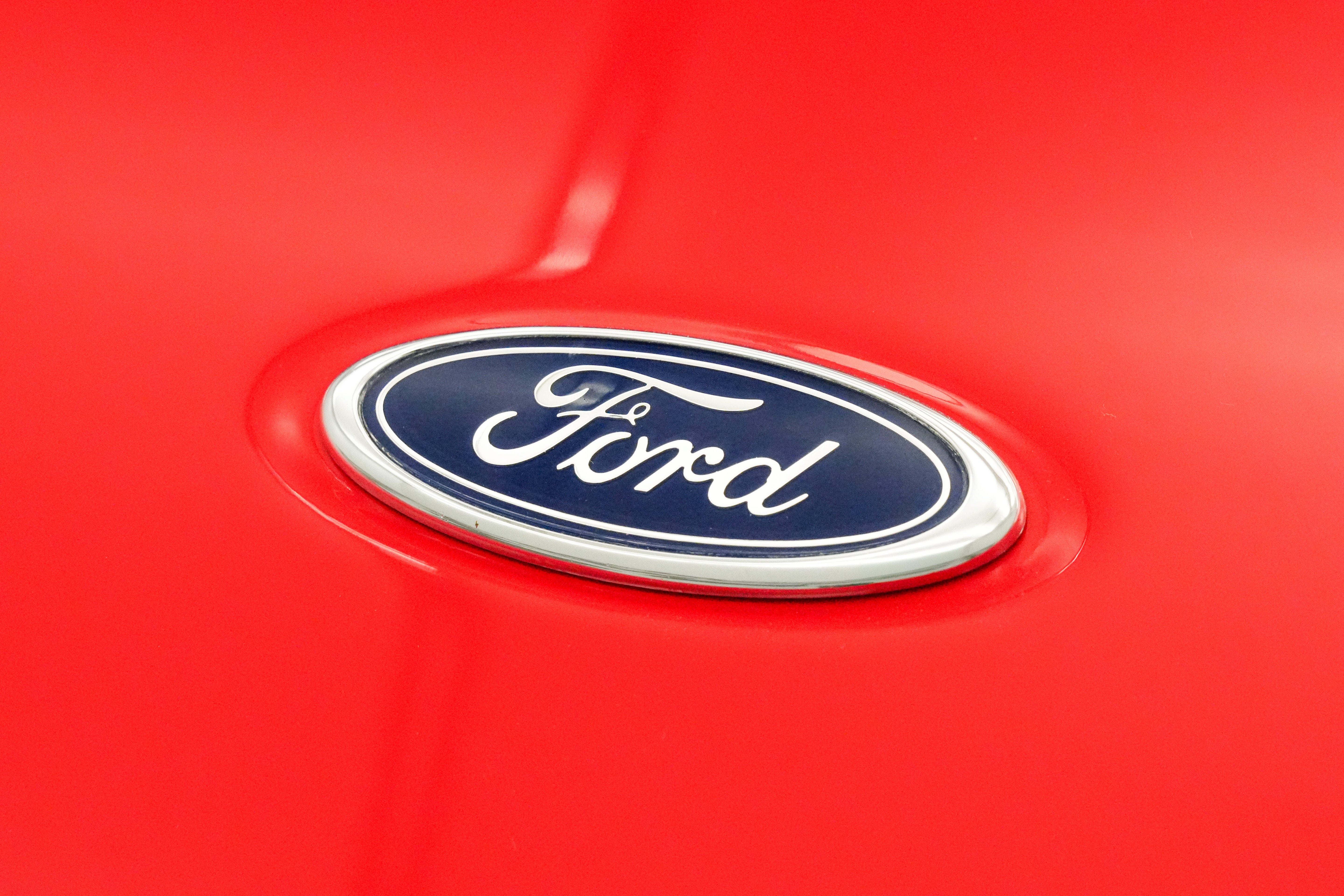 2005 Ford GT Base
