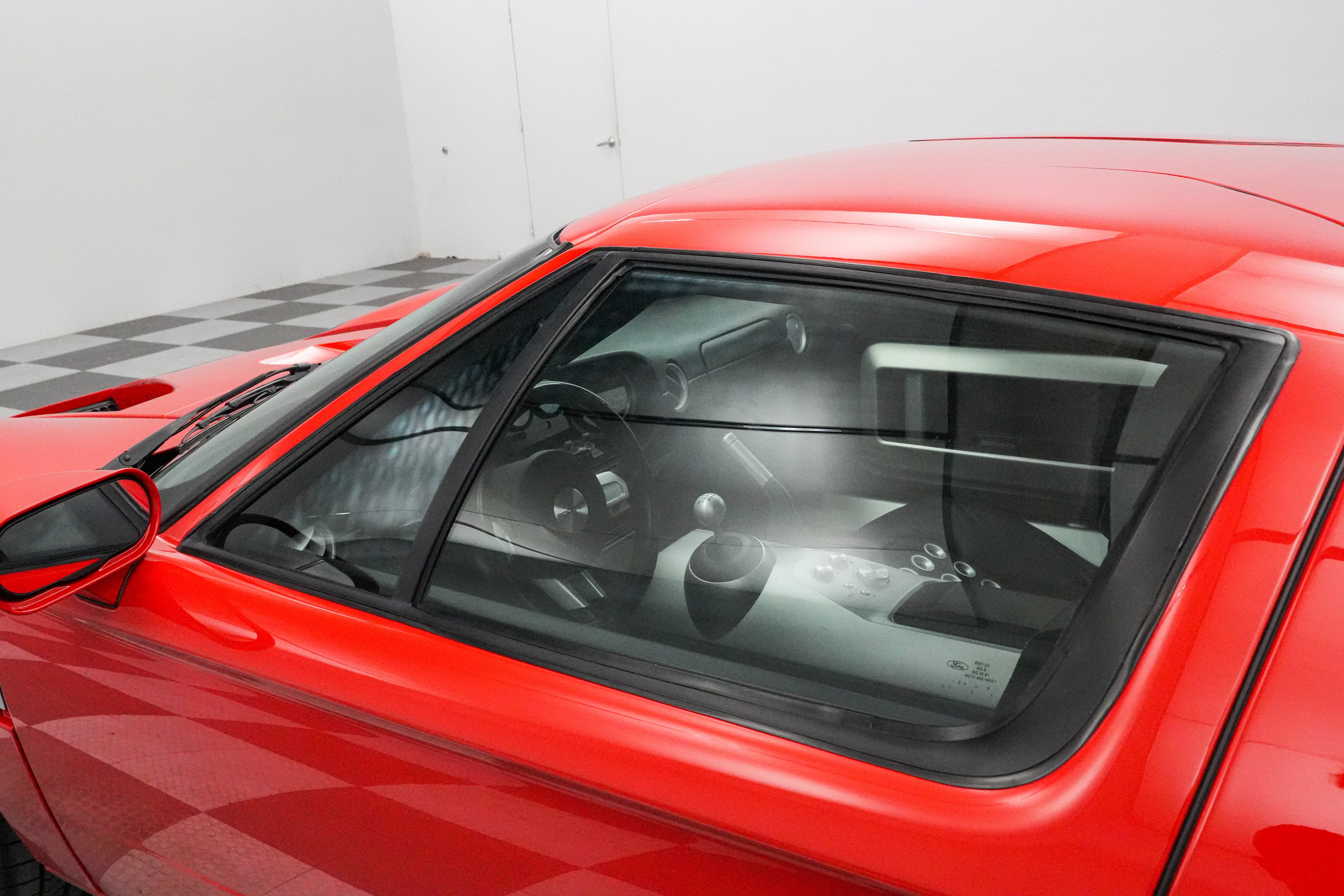 2005 Ford GT Base
