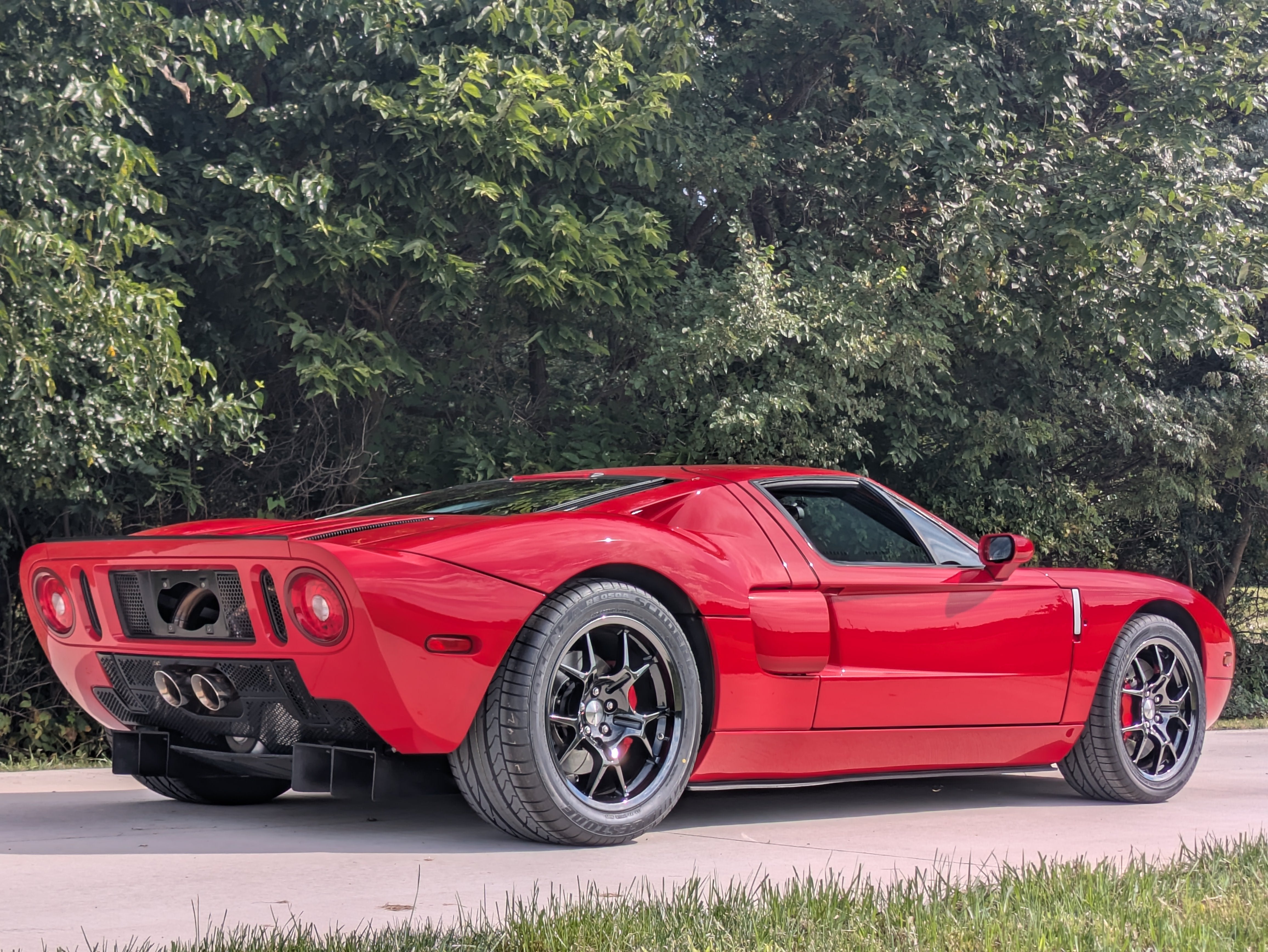 2005 Ford GT Base