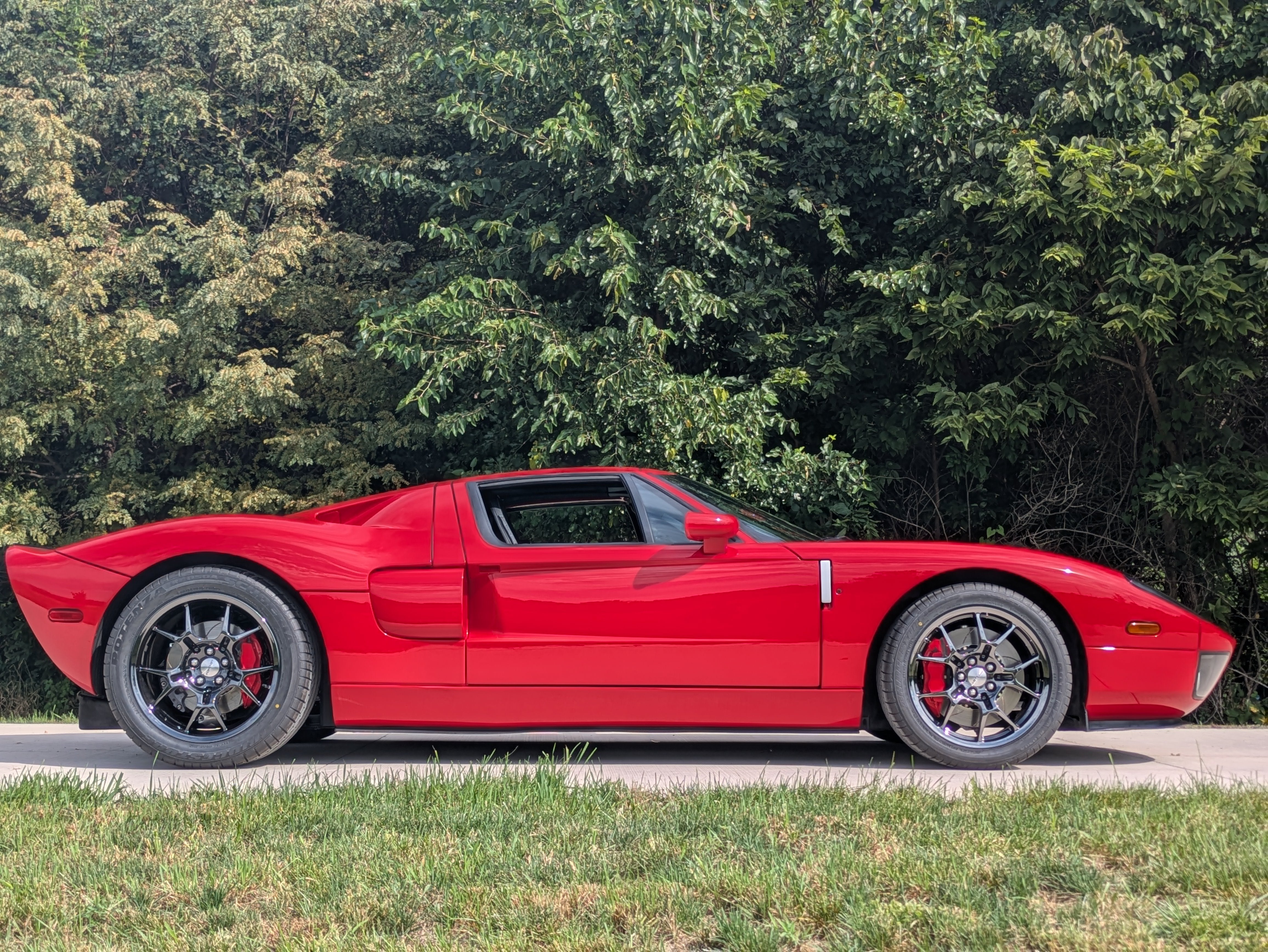 2005 Ford GT Base
