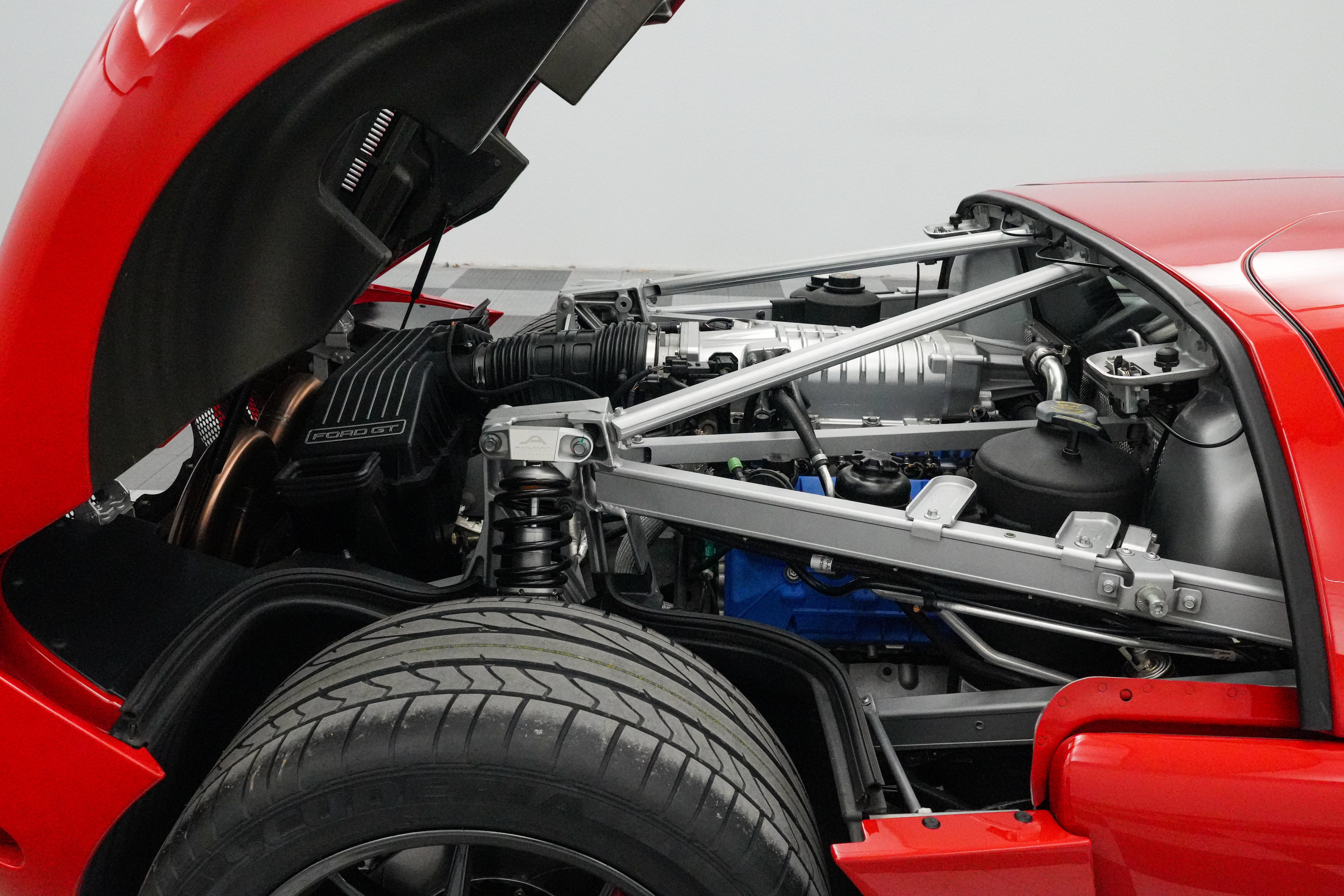 2005 Ford GT Base