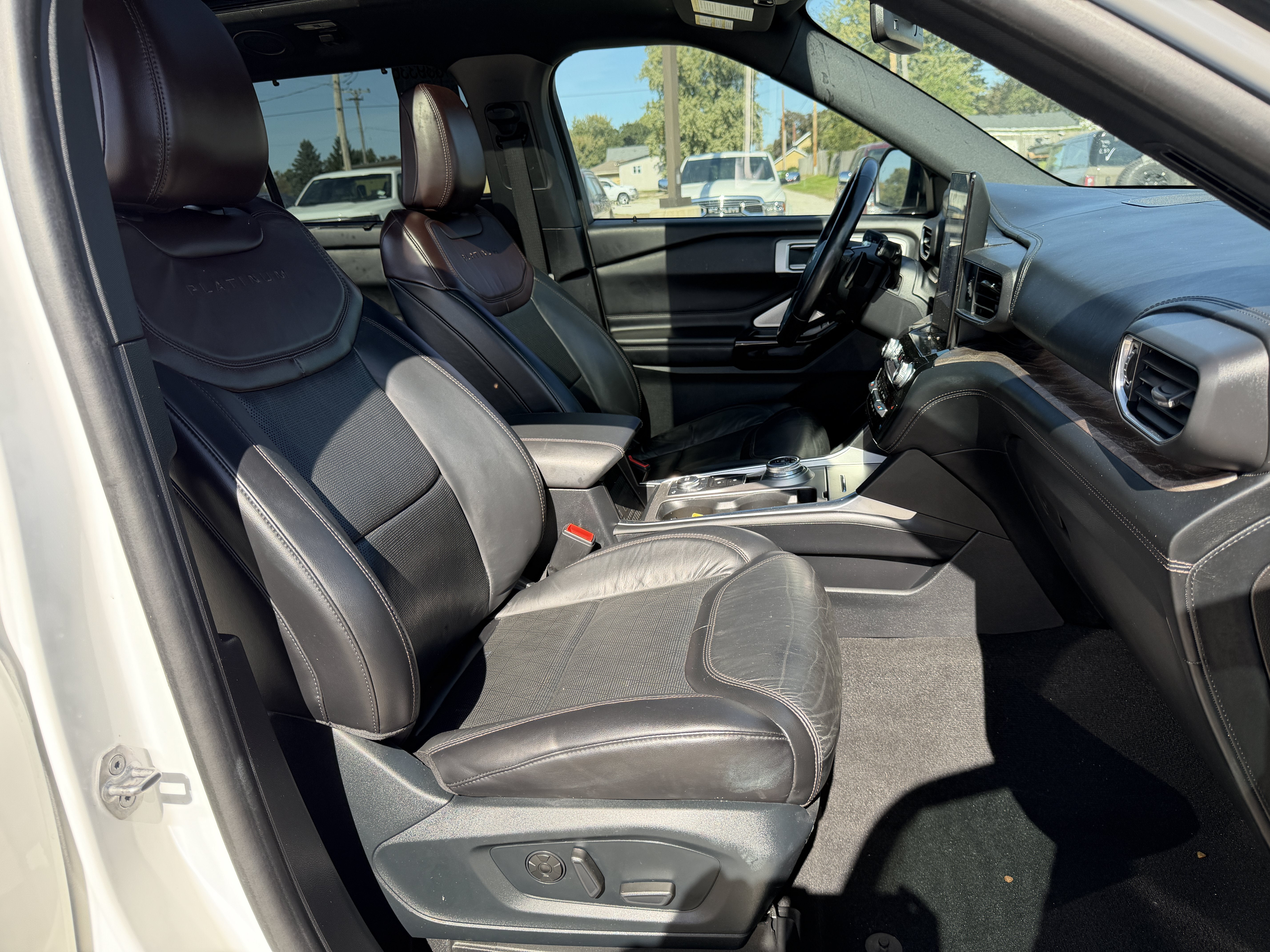 2021 Ford Explorer Platinum