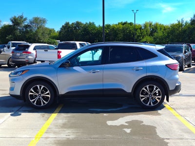 2022 Ford Escape Hybrid SE