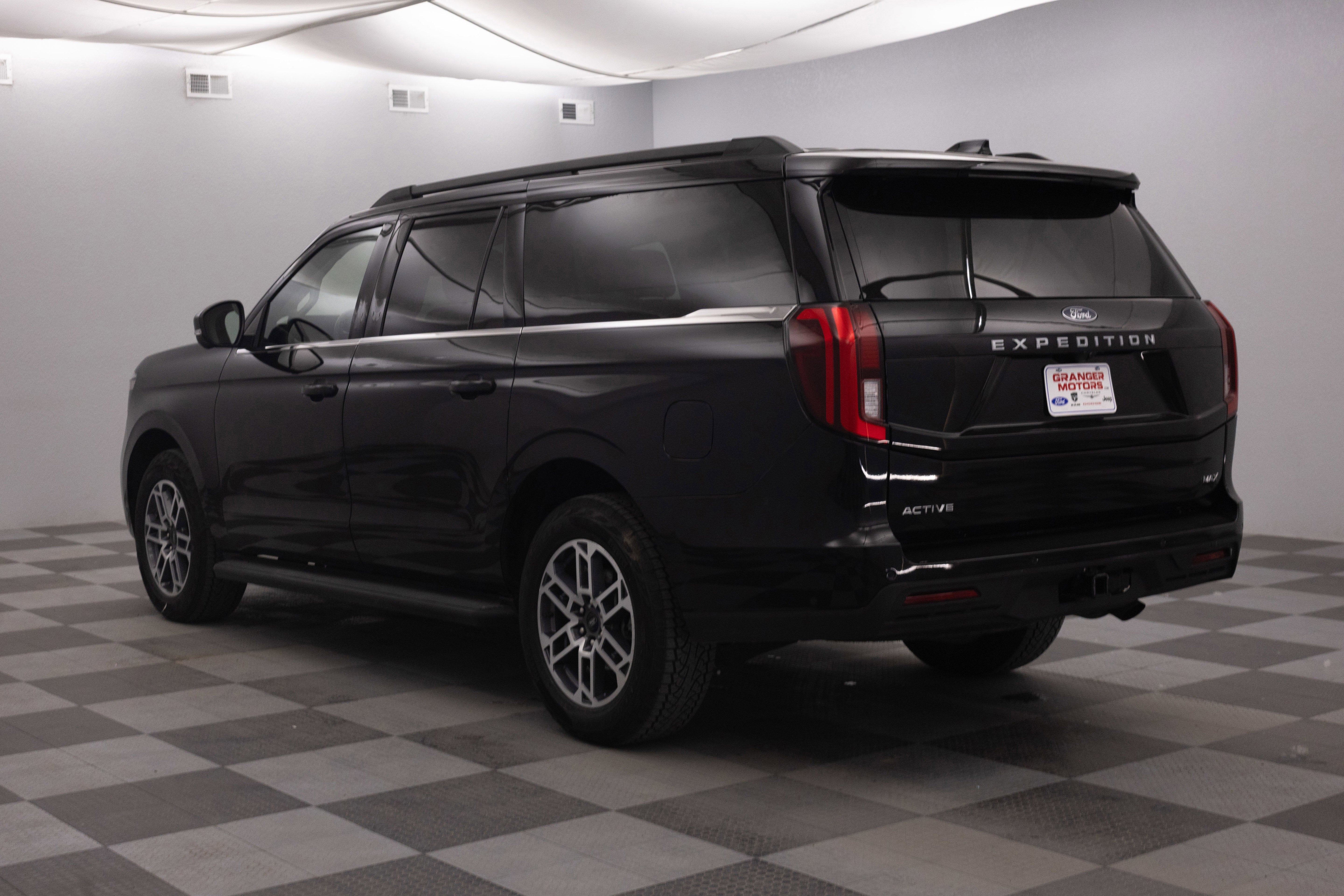 2025 Ford Expedition Active MAX