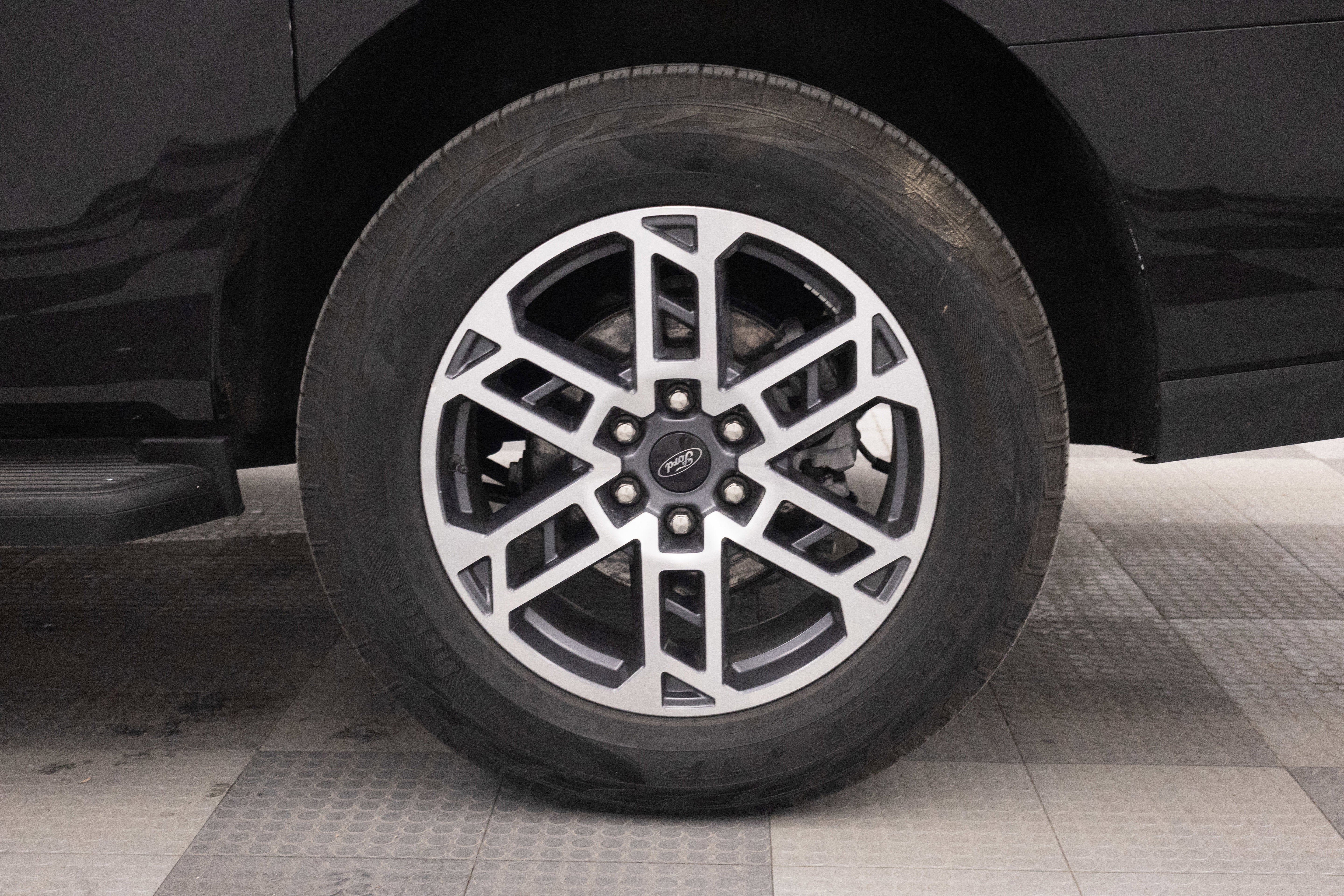 2025 Ford Expedition Active MAX