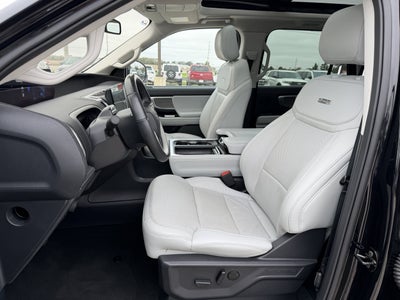 2025 Ford Expedition Platinum
