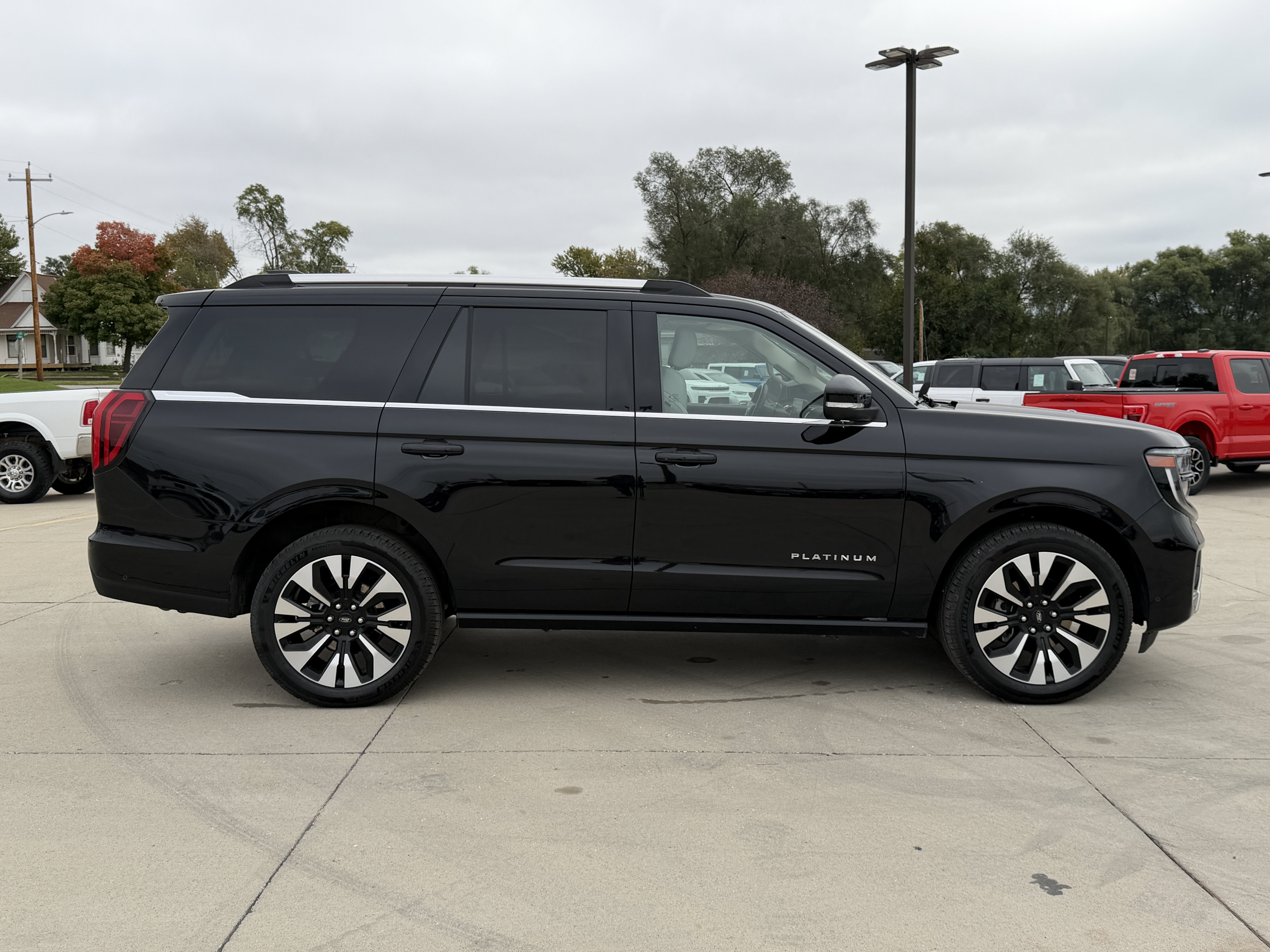 2025 Ford Expedition Platinum