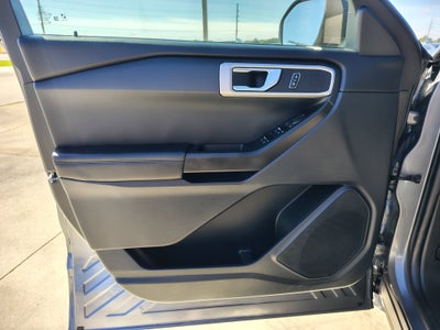 2021 Ford Explorer Base