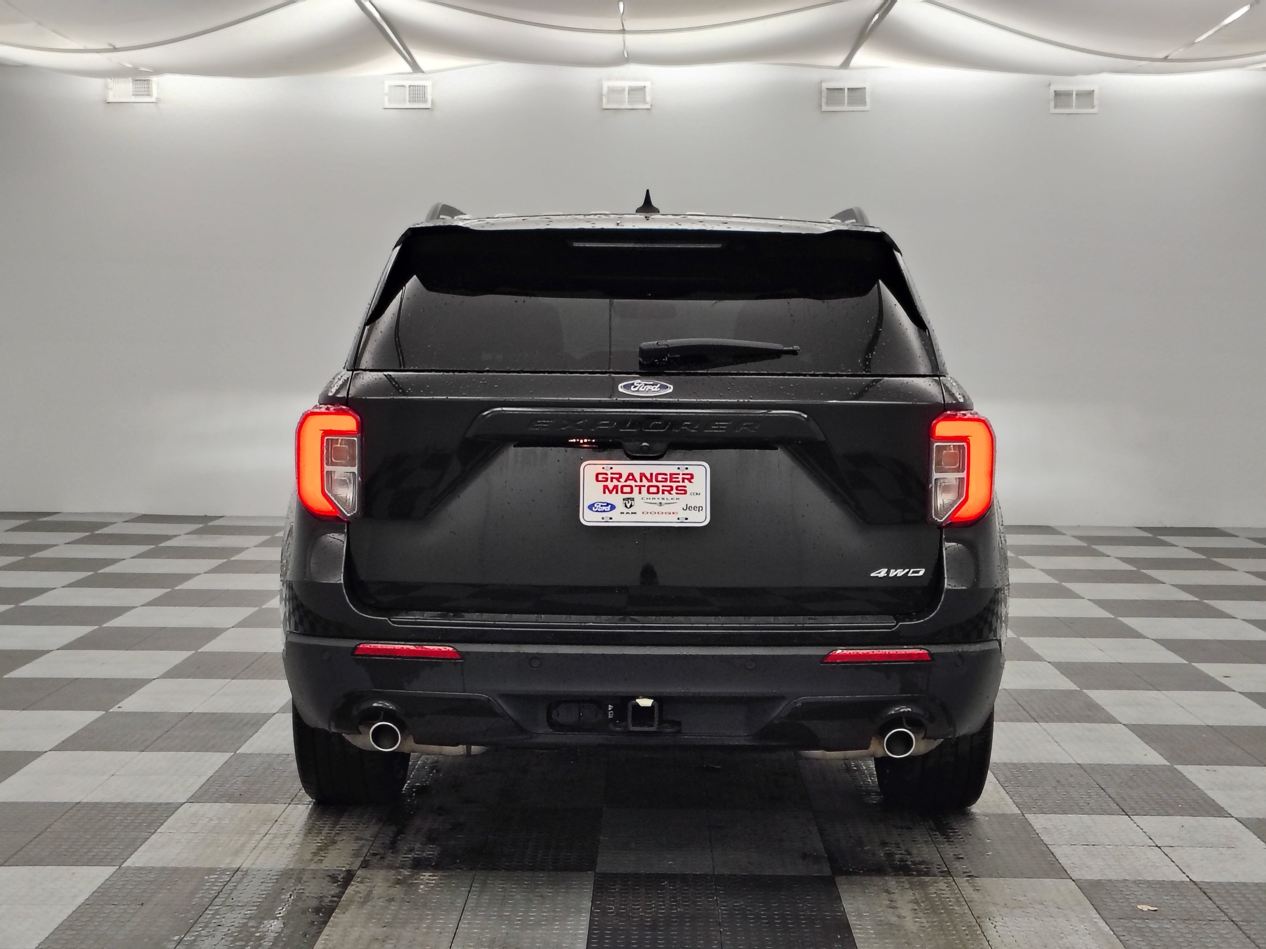 2024 Ford Explorer ST-Line