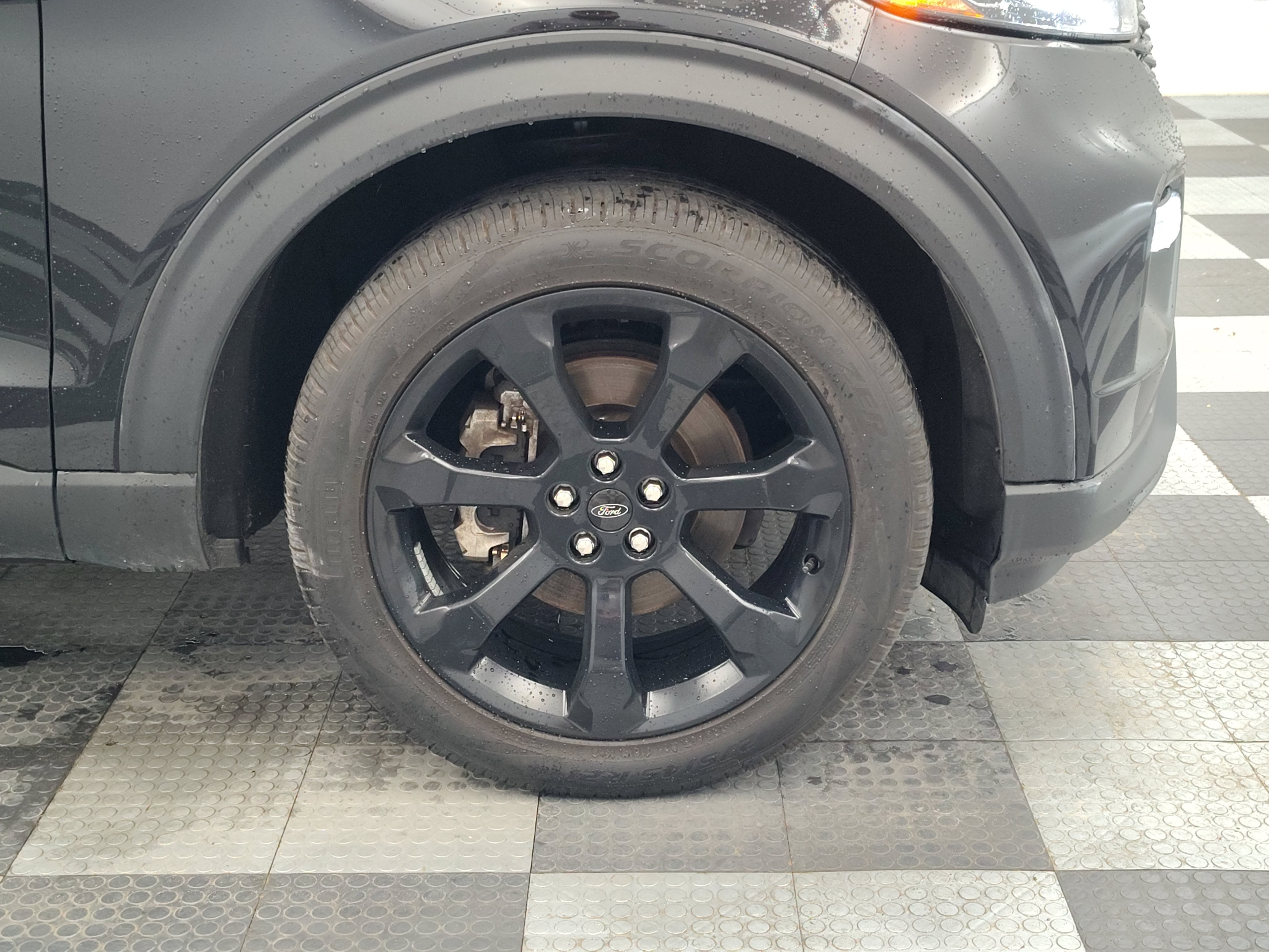 2024 Ford Explorer ST-Line