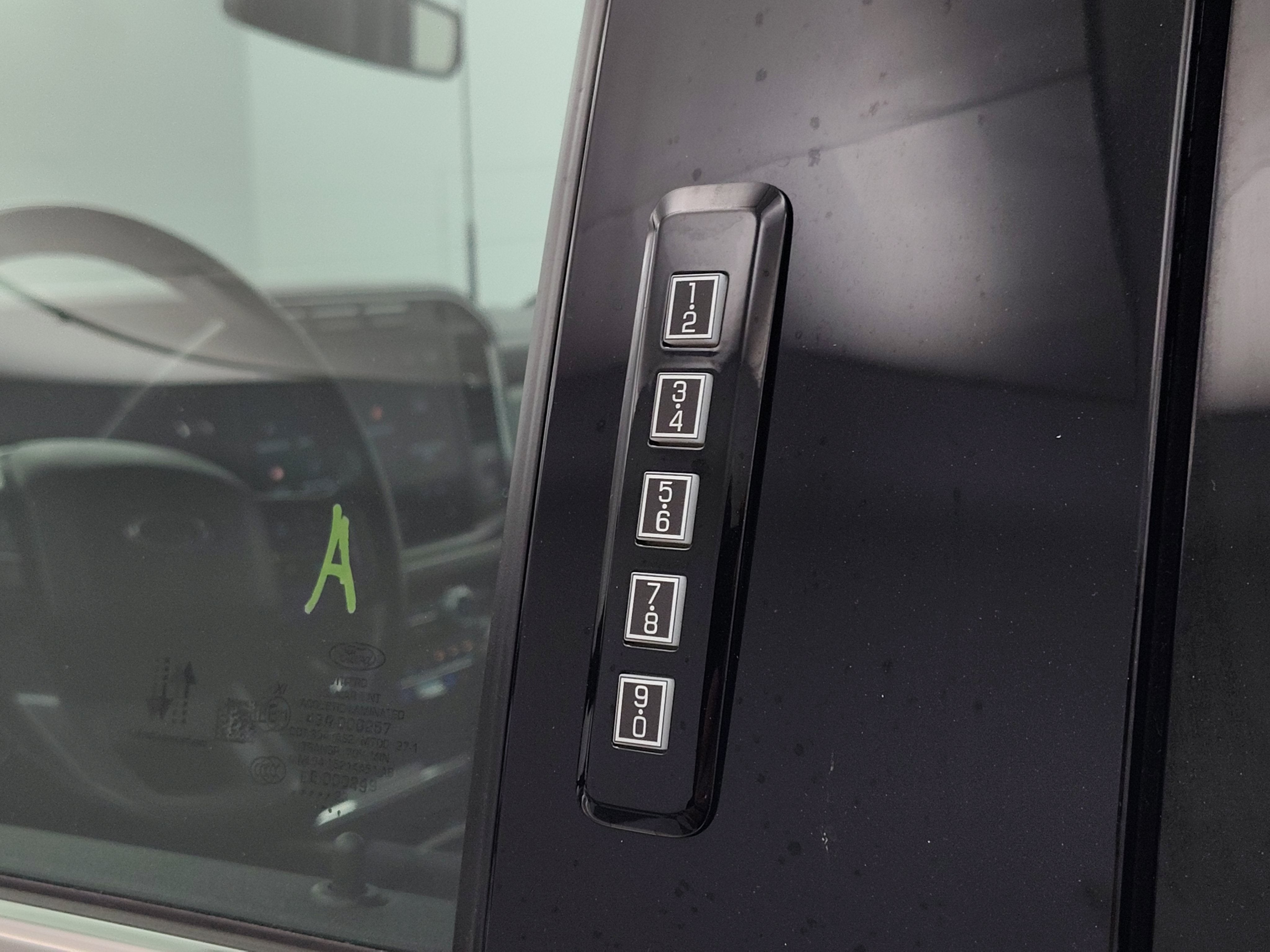 2023 Ford F-350 Lariat Super Duty