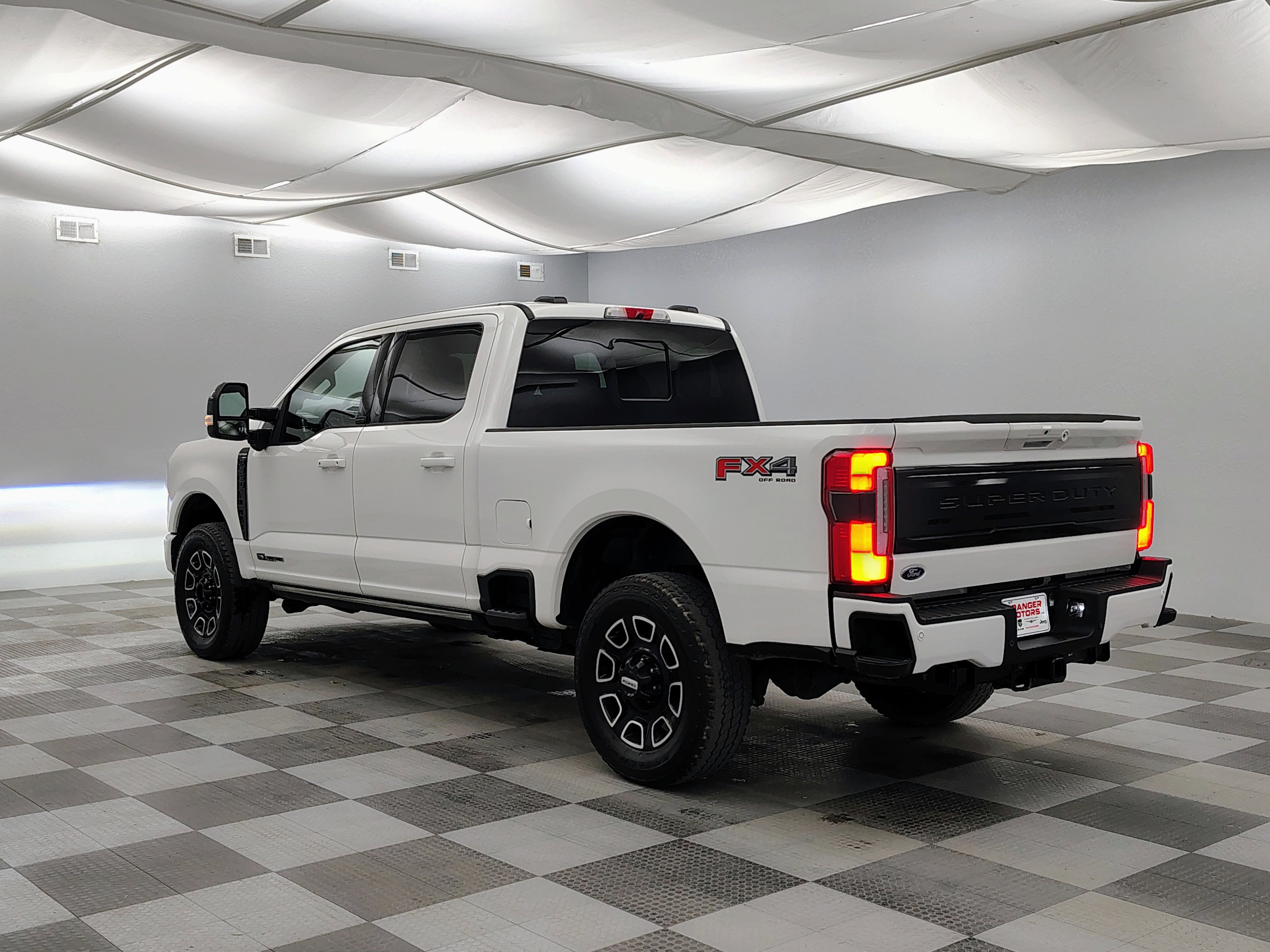 2025 Ford F-350 Platinum