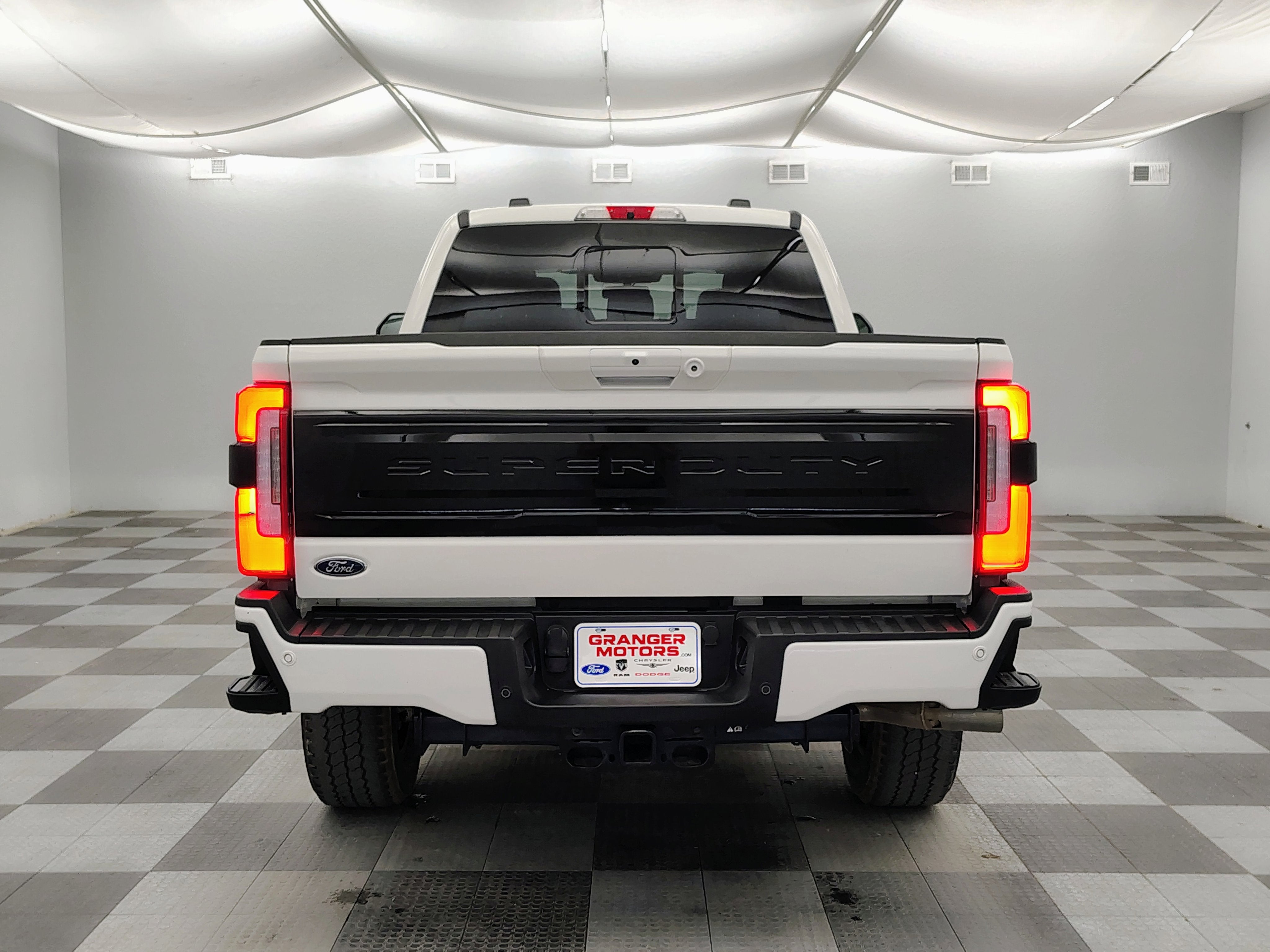 2025 Ford F-350 Platinum