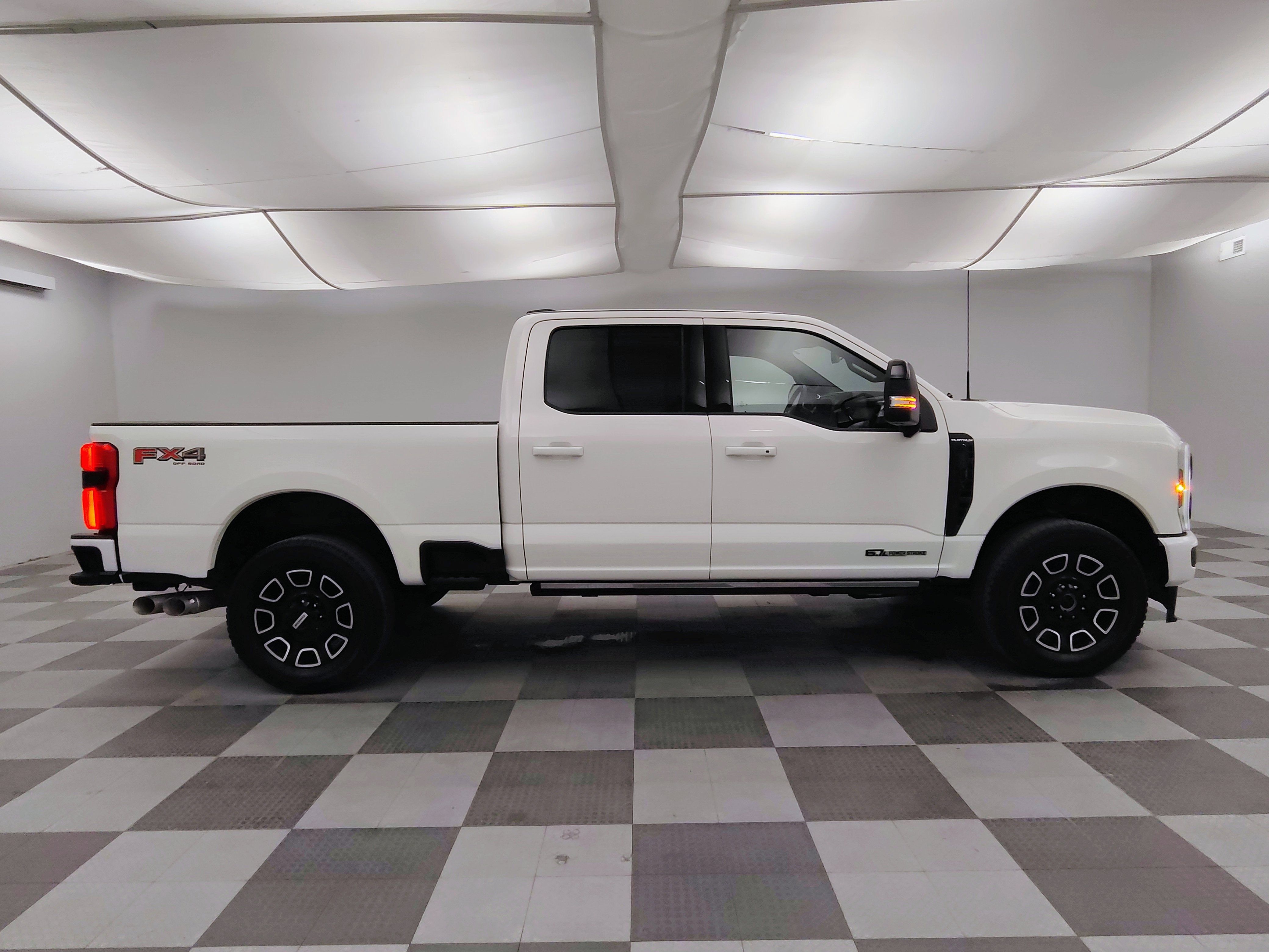 2025 Ford F-350 Platinum