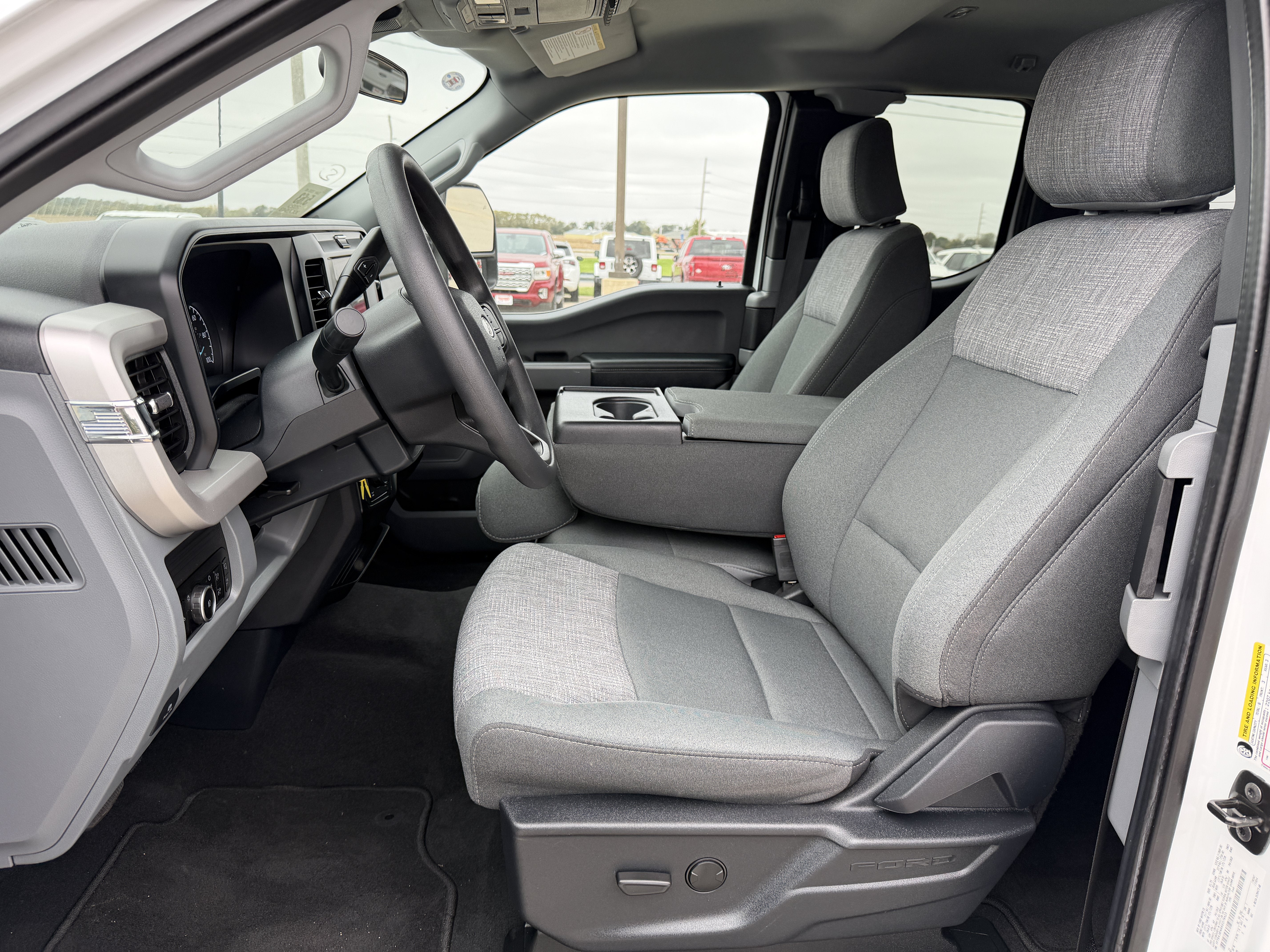 2025 Ford F-350 XLT