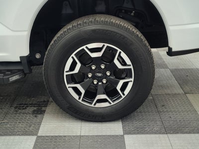 2023 Ford F-150 Lightning XLT