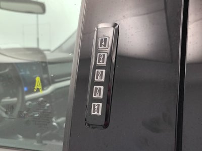 2023 Ford F-150 Lightning XLT