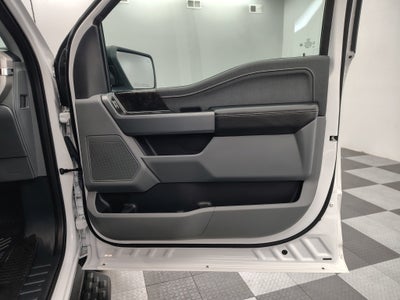2023 Ford F-150 Lightning XLT