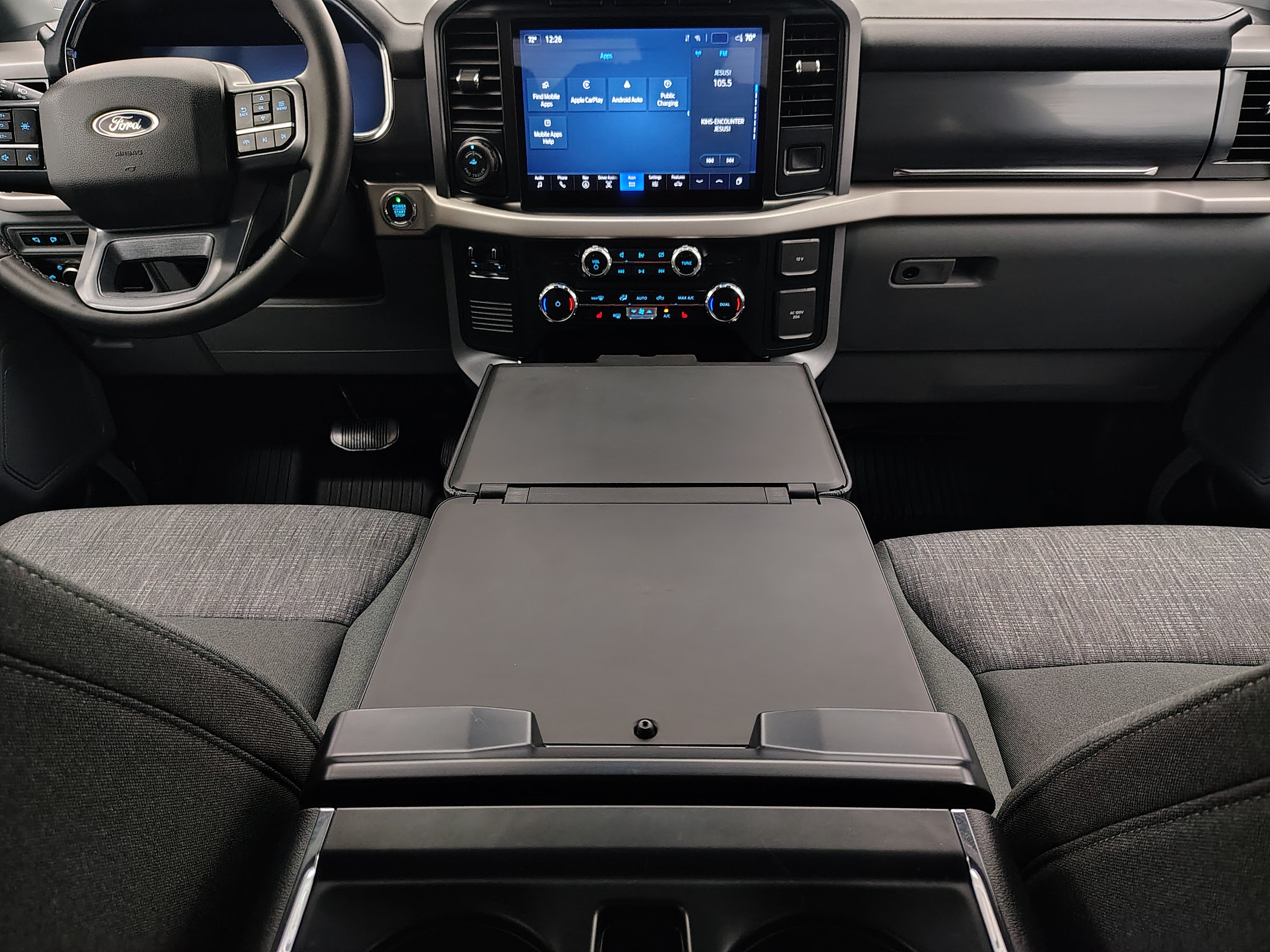 2023 Ford F-150 Lightning XLT