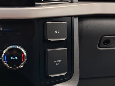 2023 Ford F-150 Lightning XLT