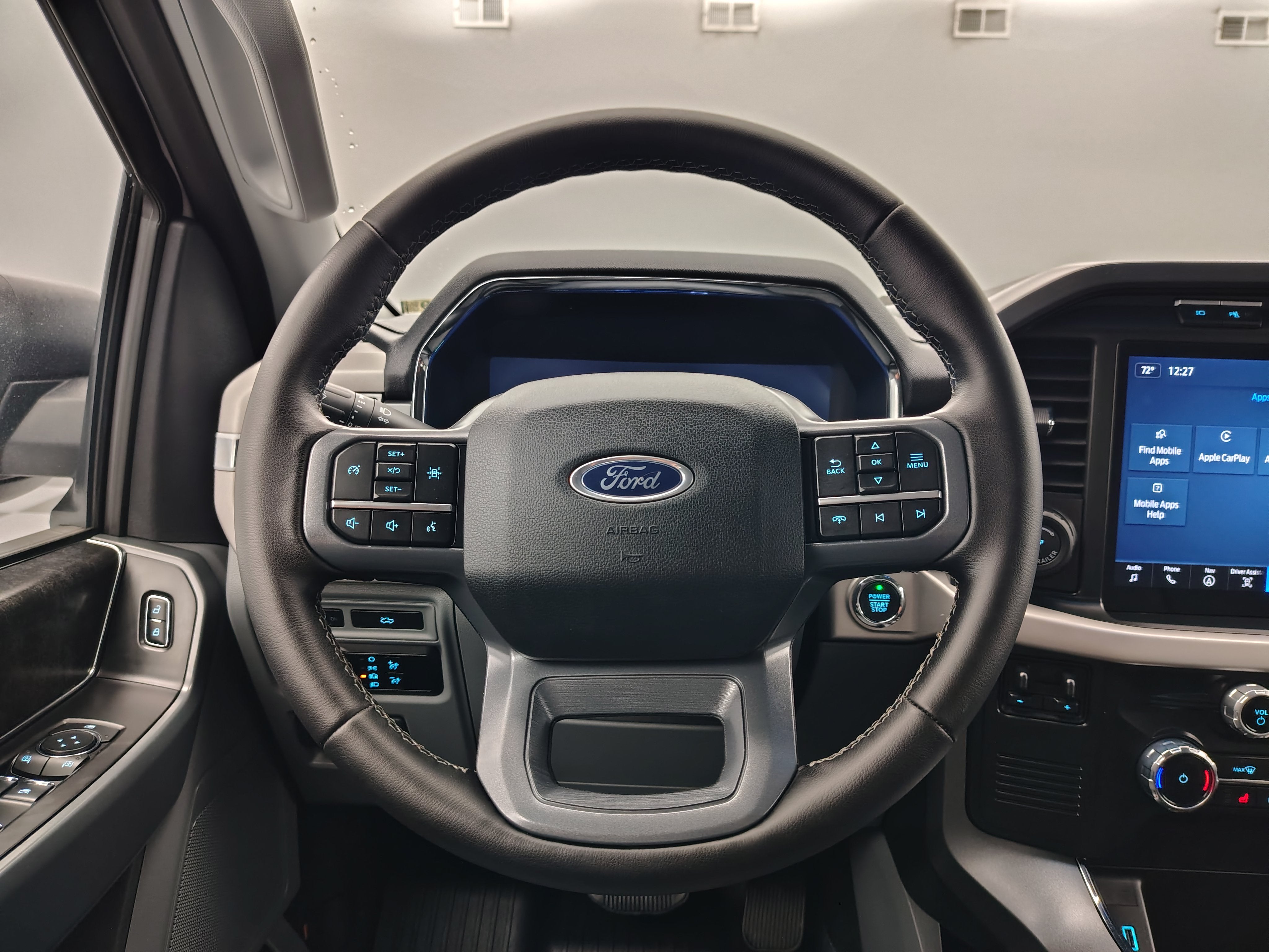2023 Ford F-150 Lightning XLT