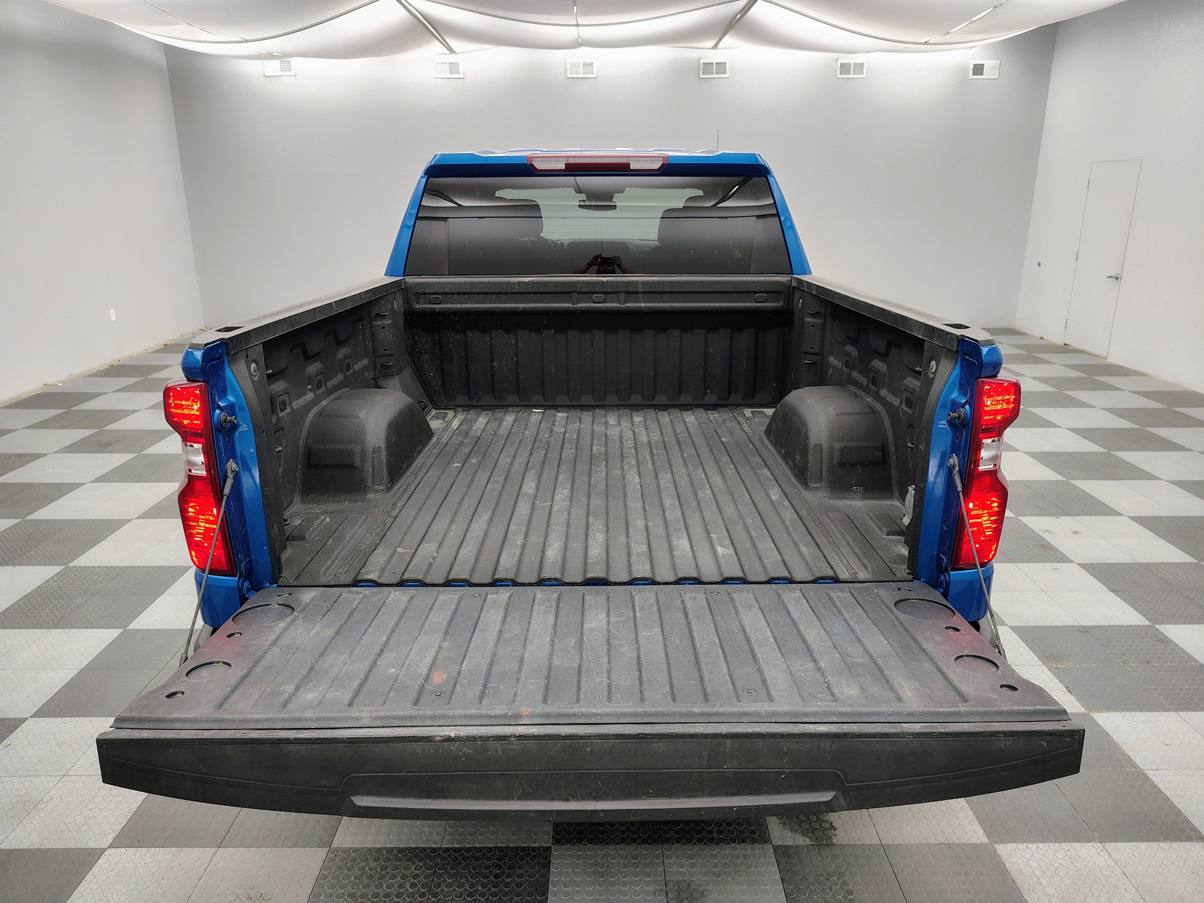 2024 Chevrolet Silverado 1500 4WD Crew Cab Short Bed Custom