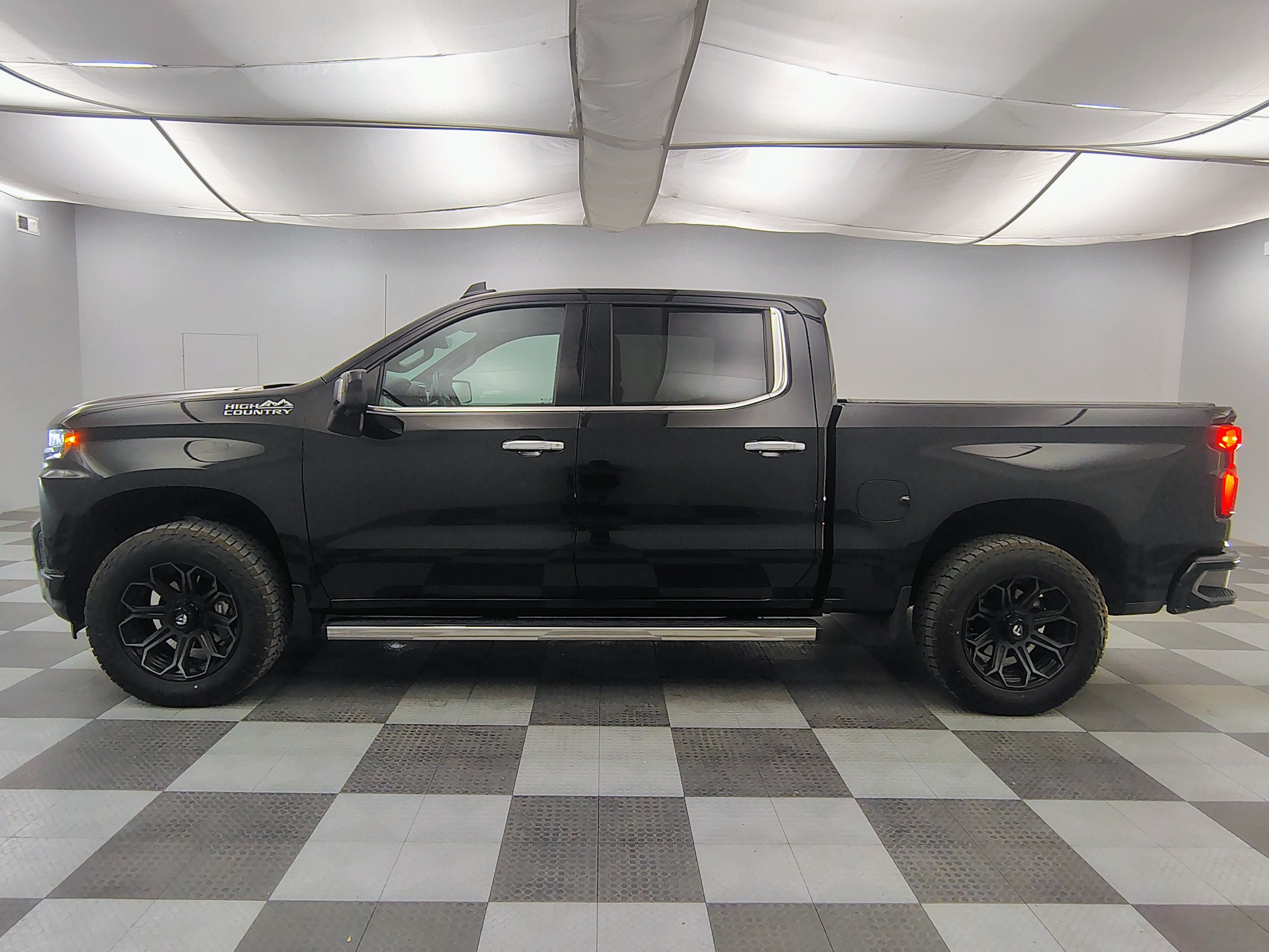 2019 Chevrolet Silverado 1500 High Country