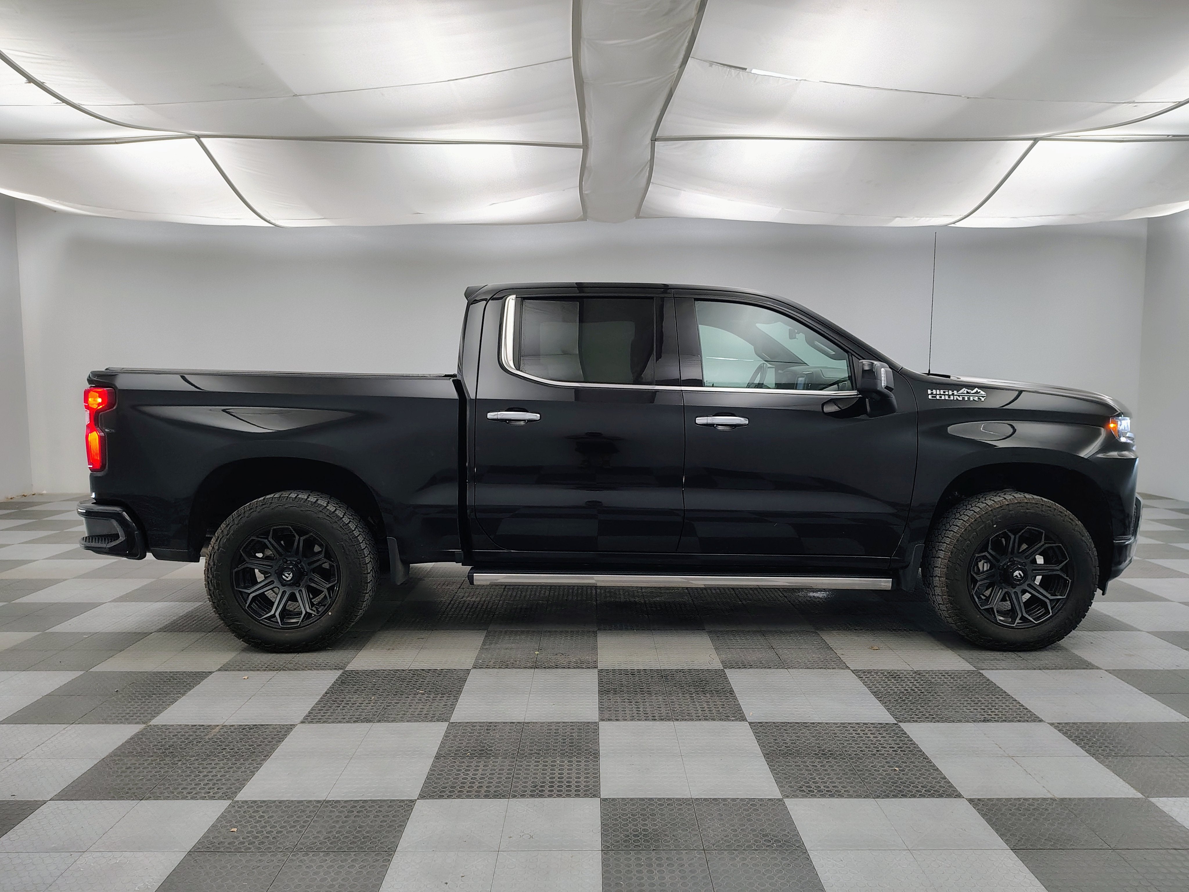 2019 Chevrolet Silverado 1500 High Country