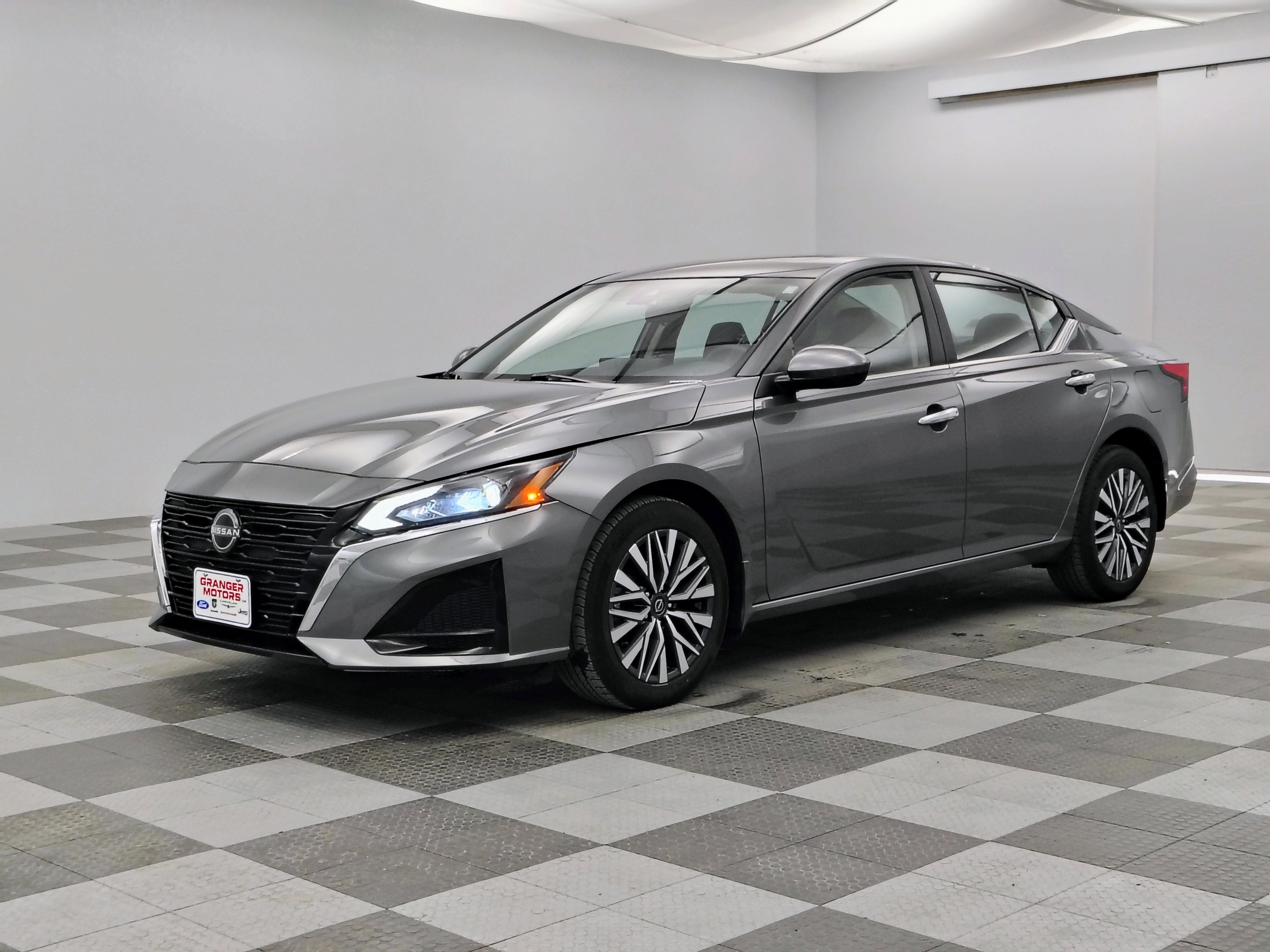 2023 Nissan Altima SV Intelligent AWD