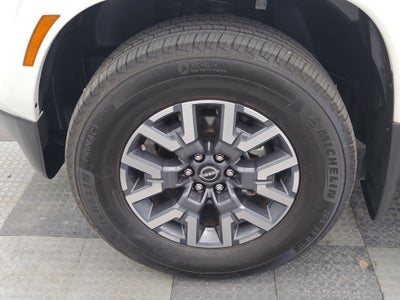 2024 Nissan Frontier SL