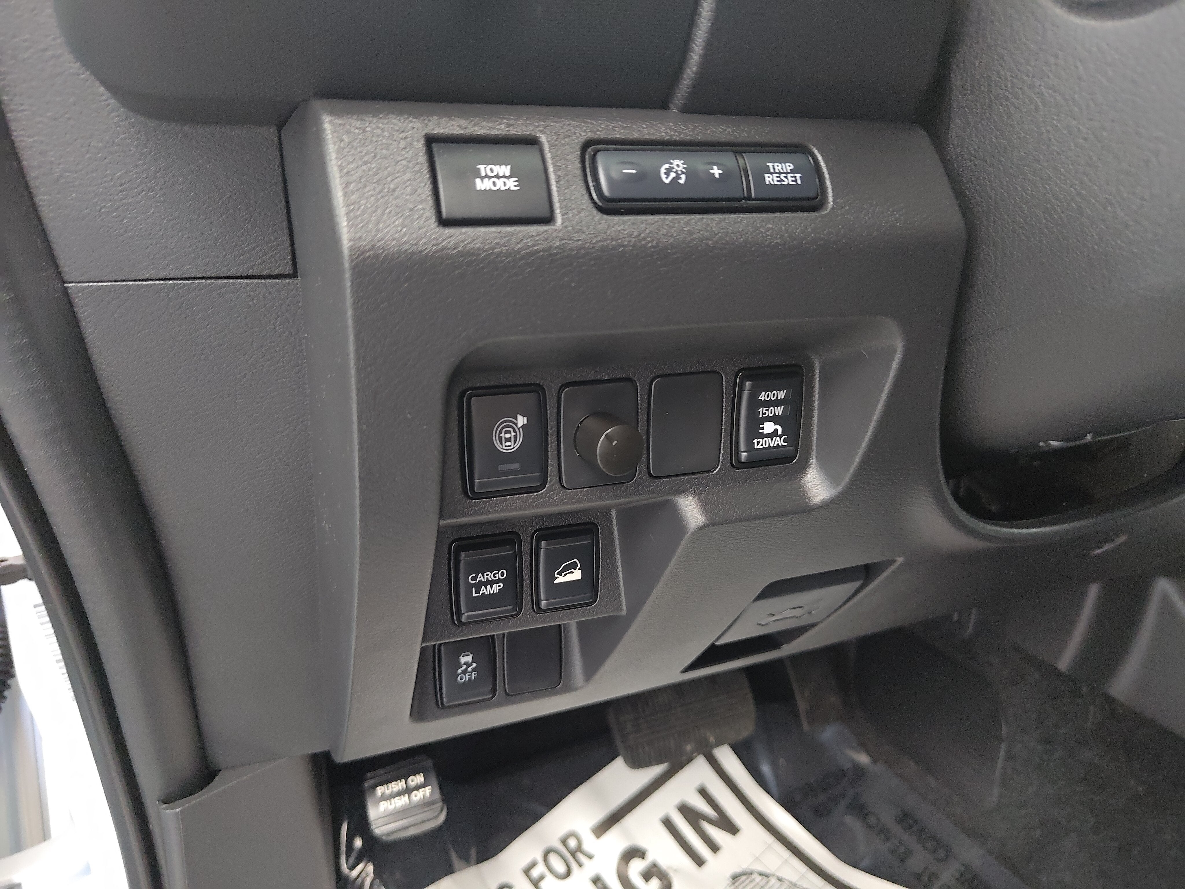 2024 Nissan Frontier SL