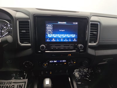 2024 Nissan Frontier SL